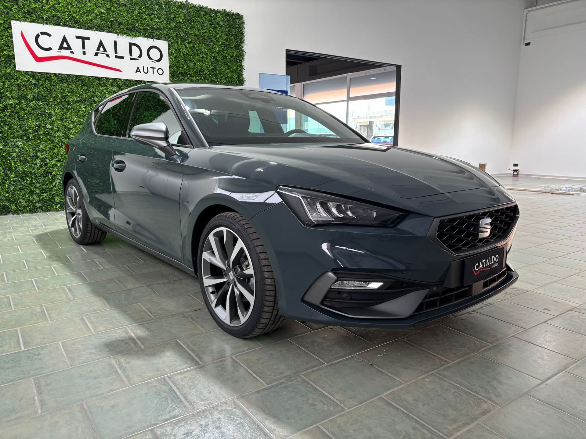 SEAT Leon IV 2020 1.5 hybrid FR 116cv dsg - Miniatura 7