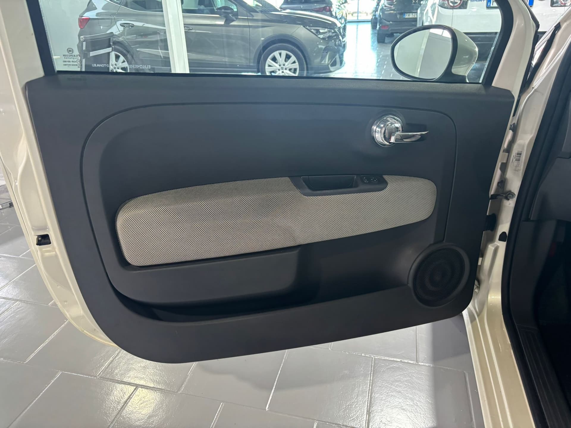 Fiat 500 1.2 Lounge - Miniatura 9
