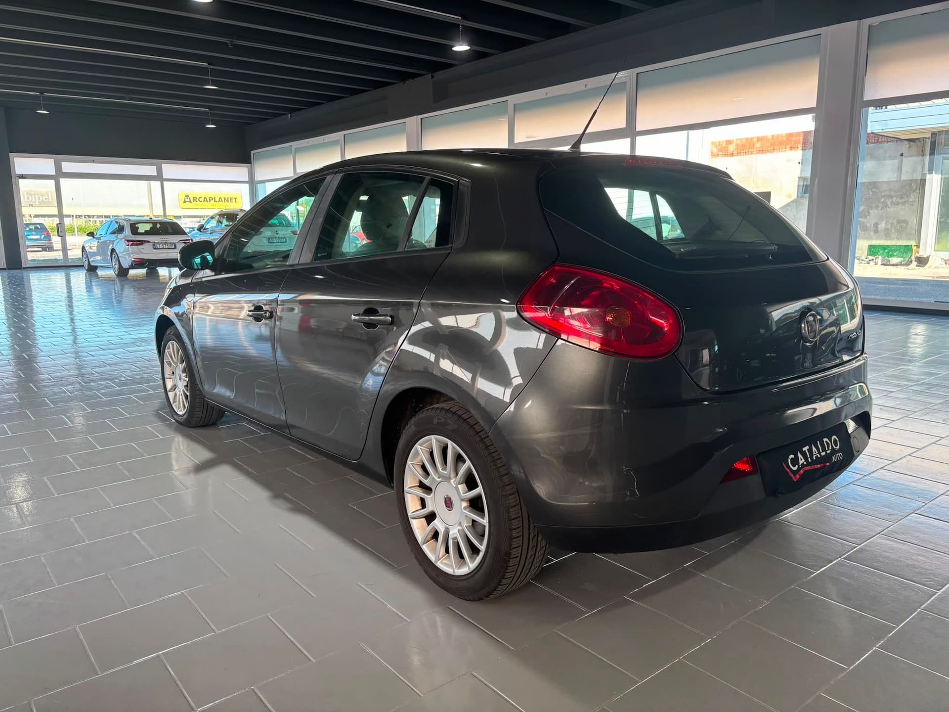 Fiat Bravo II 2007 1.4 16v Dynamic Gpl - Miniatura 3