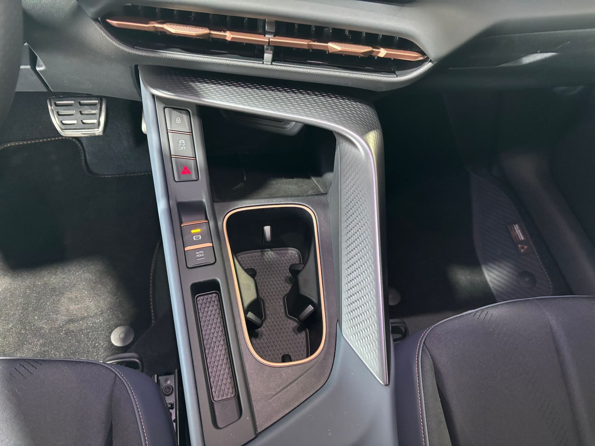 CUPRA Terramar 1.5 hybrid 150cv dsg - Miniatura 15