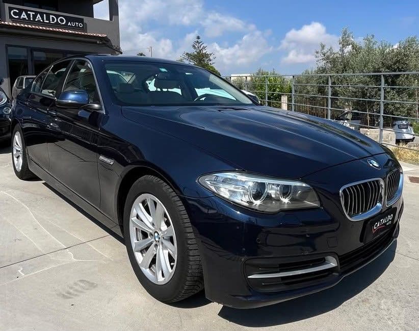 BMW 520d Serie 5 F10 Berlina Business 190cv auto - Miniatura 5
