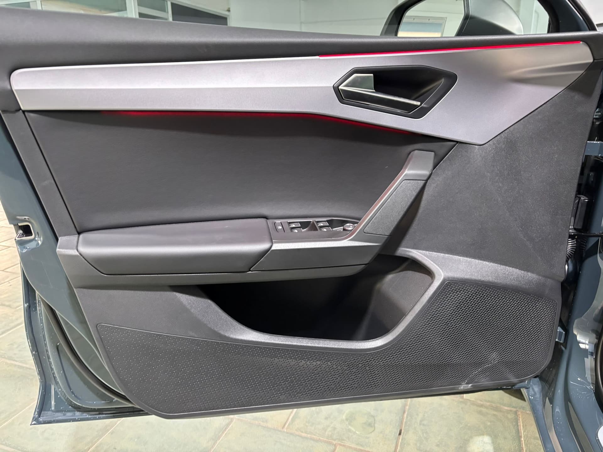 SEAT Leon IV 2020 1.5 hybrid FR 116cv dsg - Miniatura 9