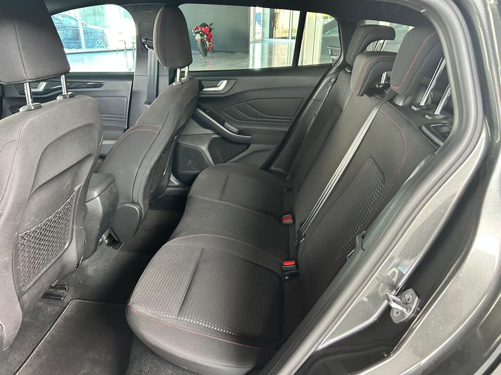 Ford Focus V 2018 SW 1.5 ecoblue ST-Line  - Miniatura 15