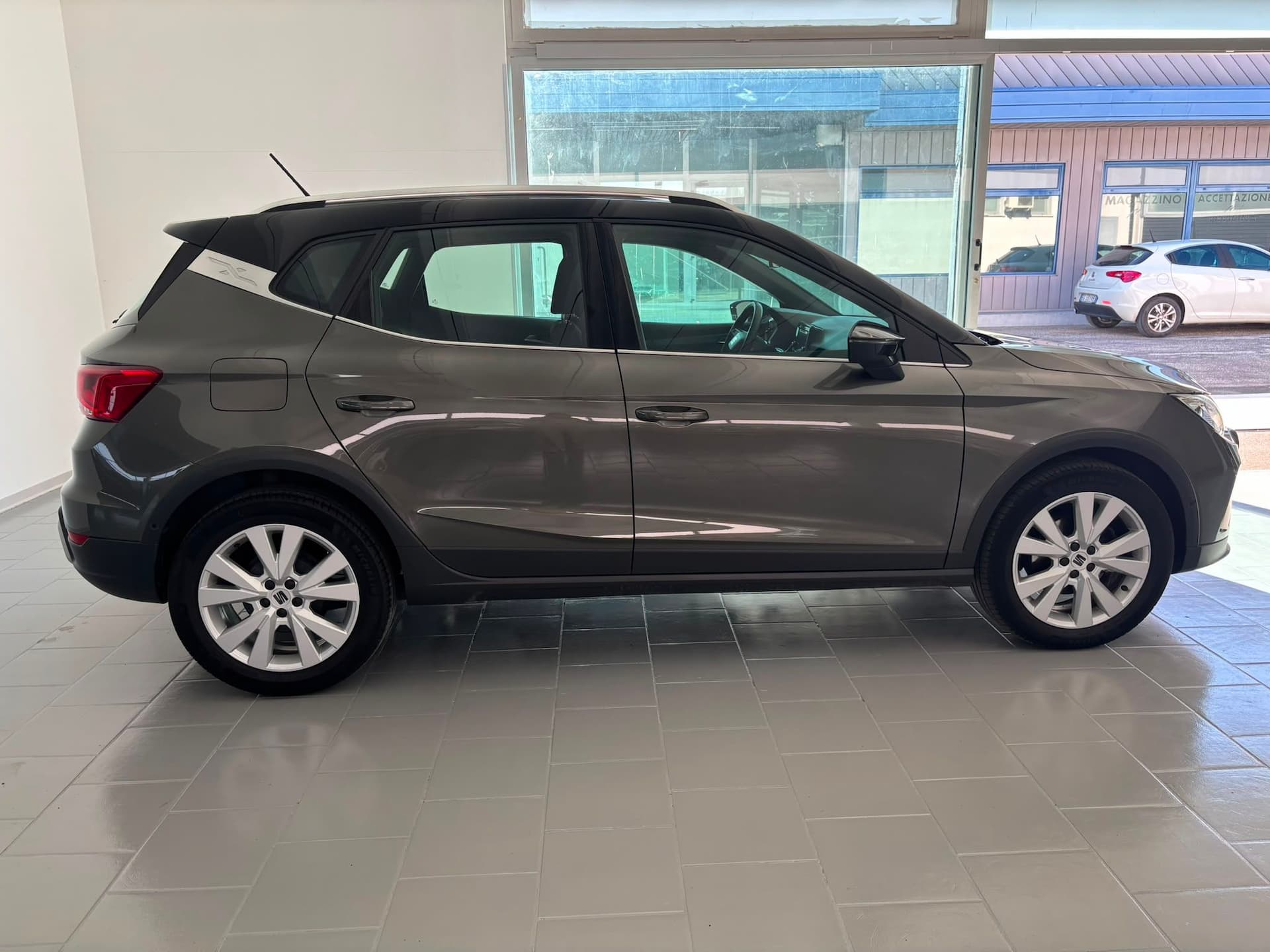 Seat Arona 1.0 EcoTSI XPERIENCE - Miniatura 5
