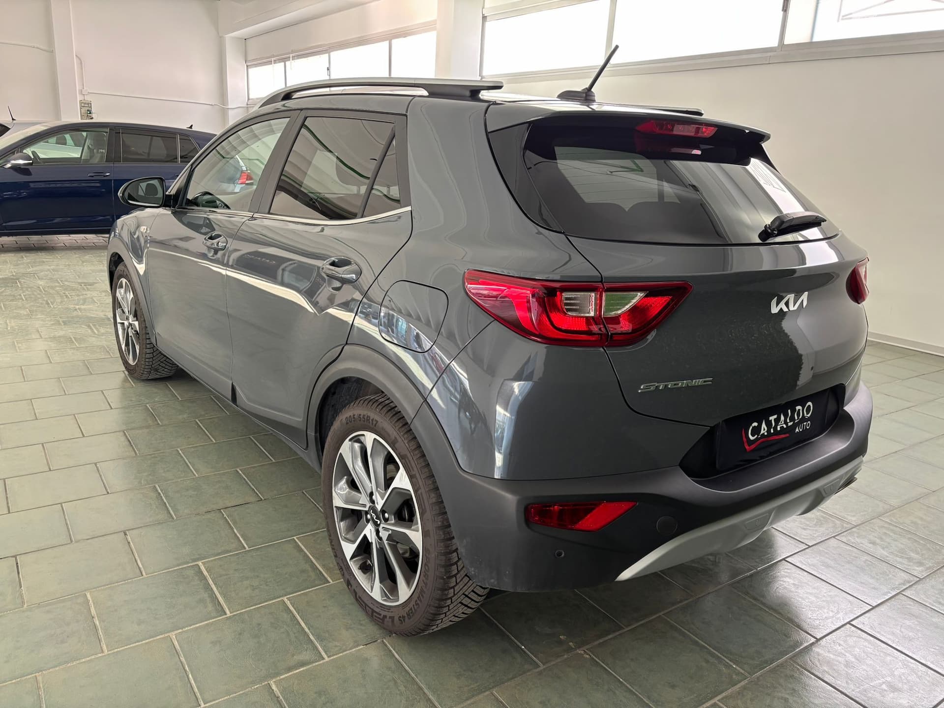 Kia Stonic 1.0 Style ecogpl 95cv dct - Miniatura 3