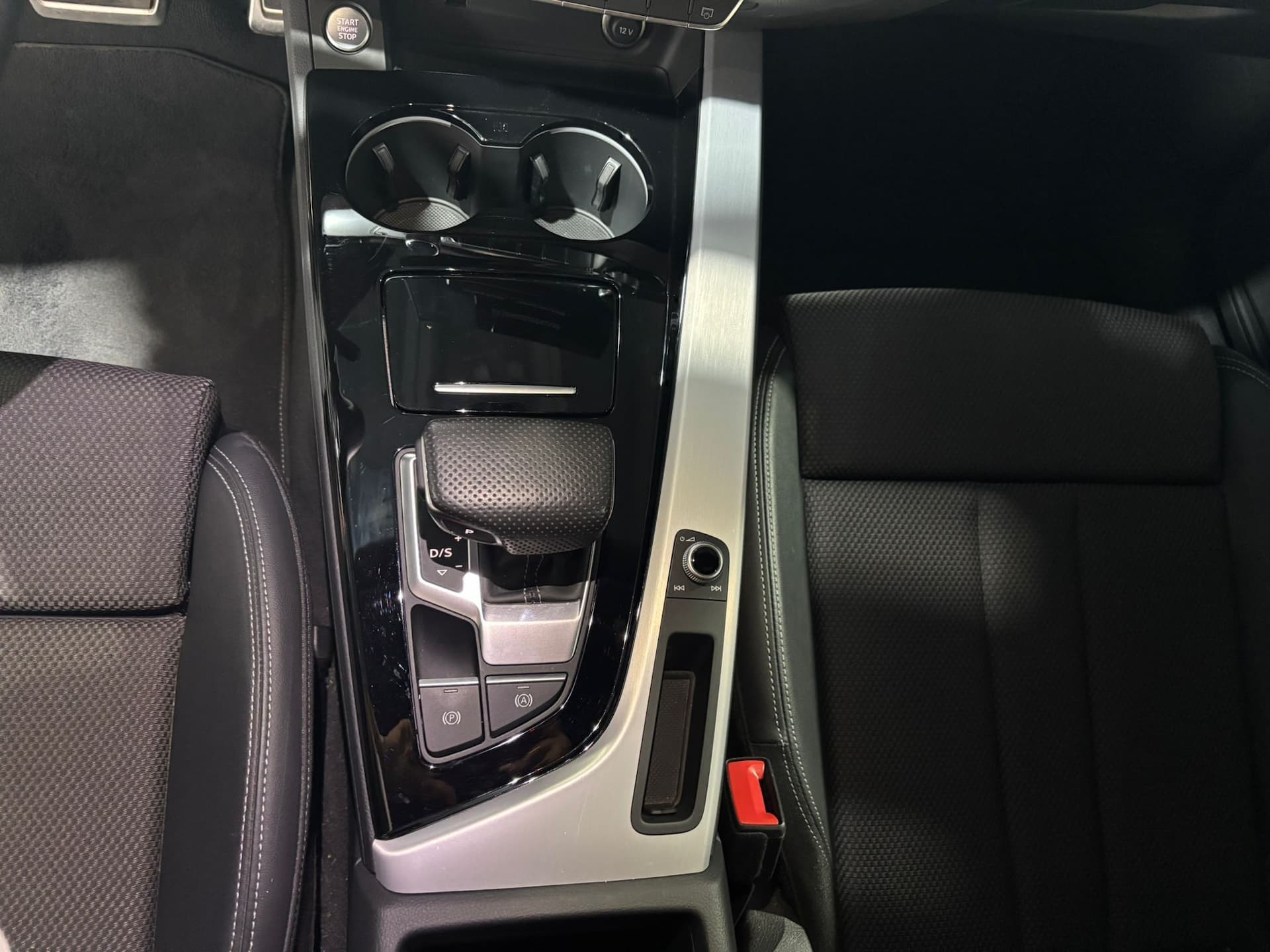Audi A4 V 2019 Avant 40 2.0 tdi mhev S line edition quattro 204cv s-tronic - Miniatura 16