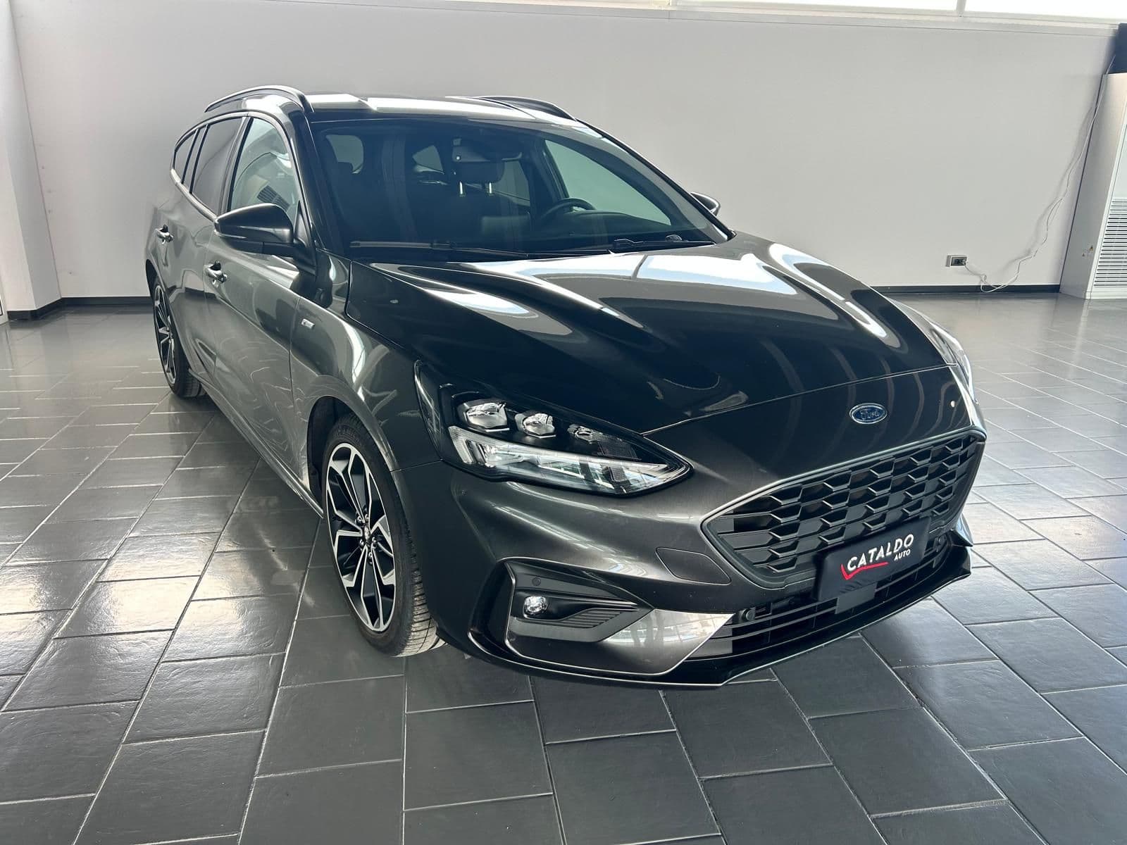 Ford Focus V 2018 SW 1.5 ecoblue ST-Line  - Miniatura 6