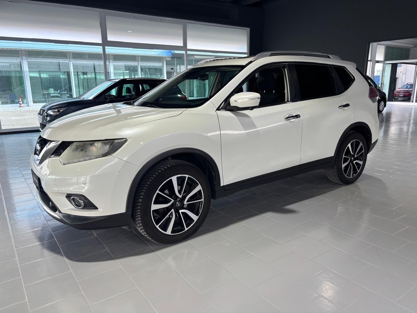 Nissan X-Trail III 2014 1.6 dci N-Vision 2wd - Miniatura 1