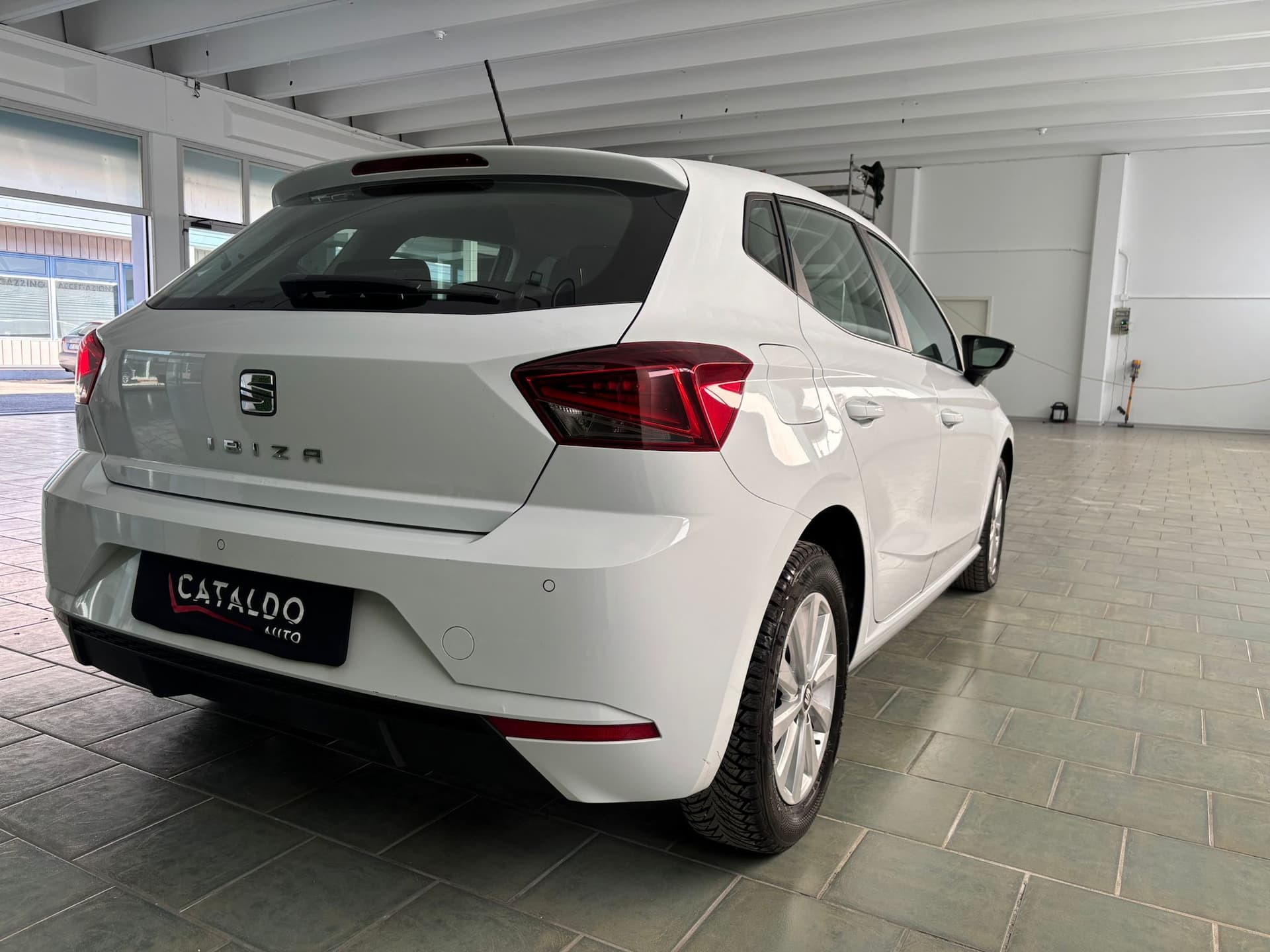 SEAT Ibiza V 2017 1.6 tdi Business 95cv - Miniatura 5