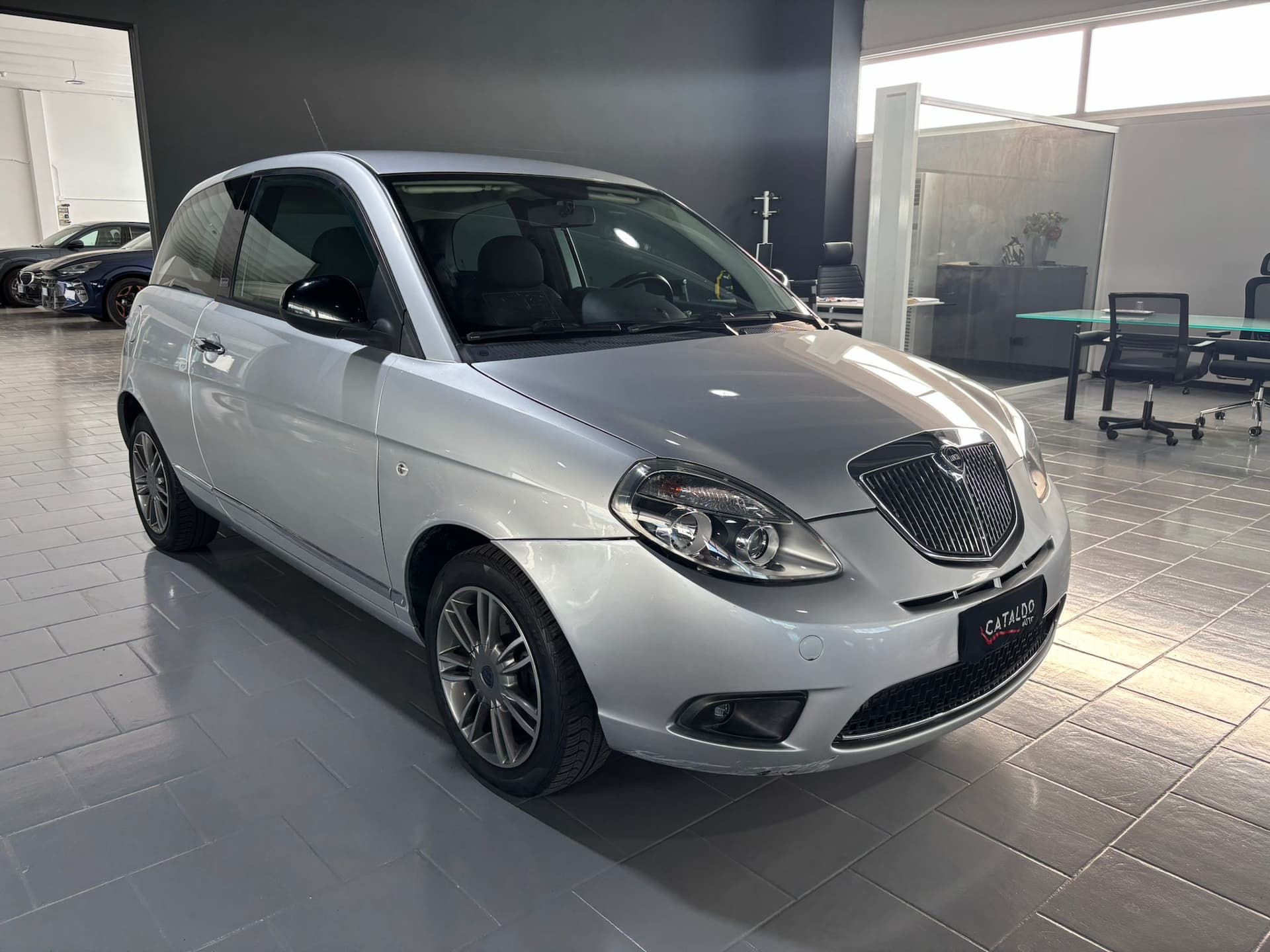 Lancia Ypsilon II 2007 1.2 8v Unyca - Miniatura 7