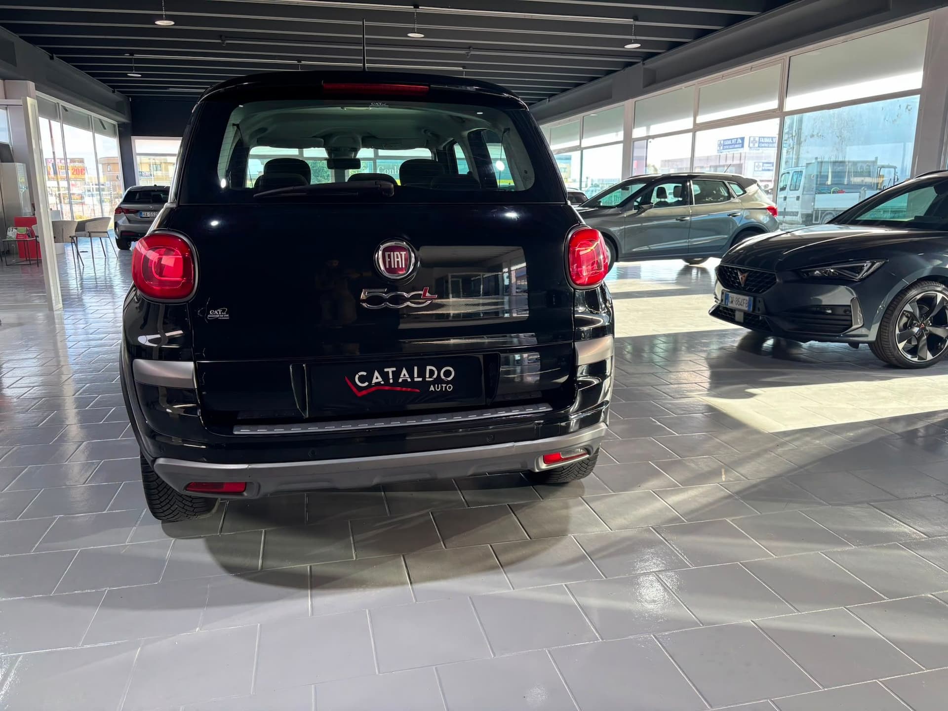 Fiat 500L 2017 Cross 1.3 mjt 95cv - Miniatura 4