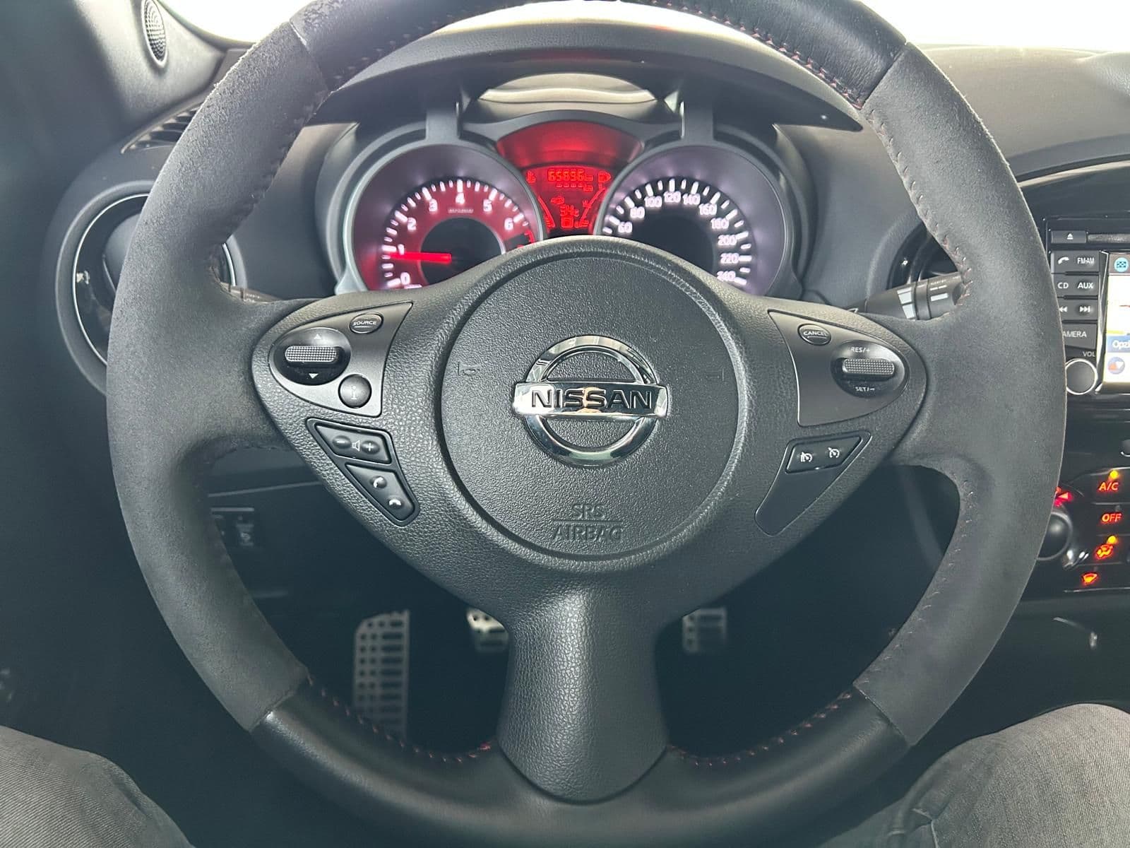 Nissan Juke I 2010 1.6 dig-t Nismo - Miniatura 11