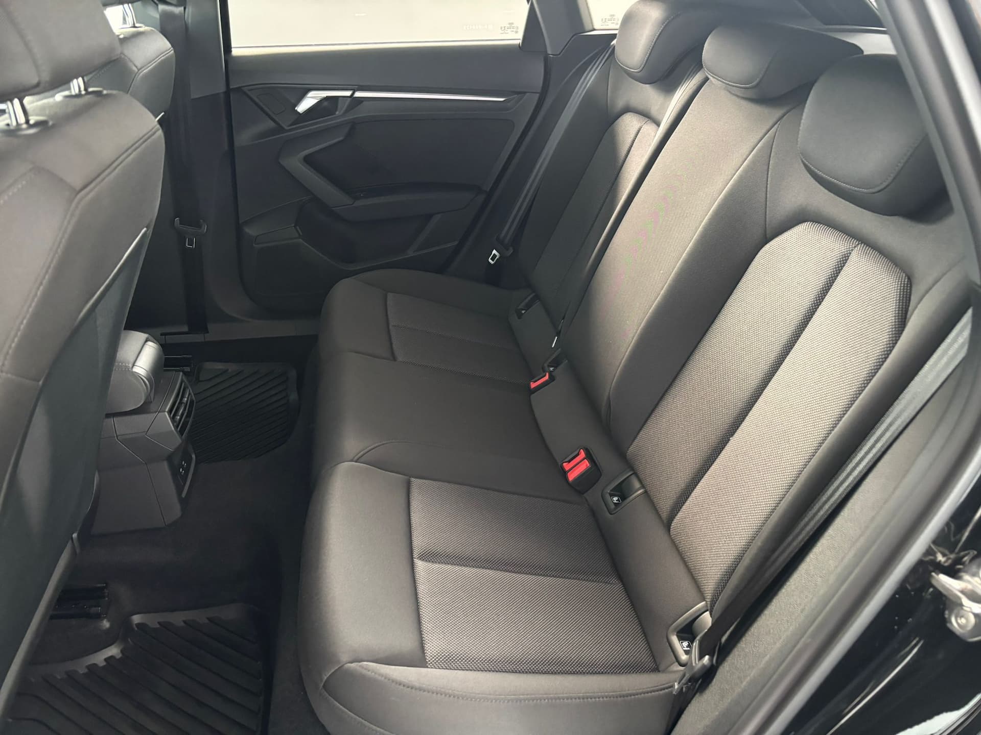 Audi A3 IV 2020 Sportback 35 2.0 tdi Business s-tronic - Miniatura 16