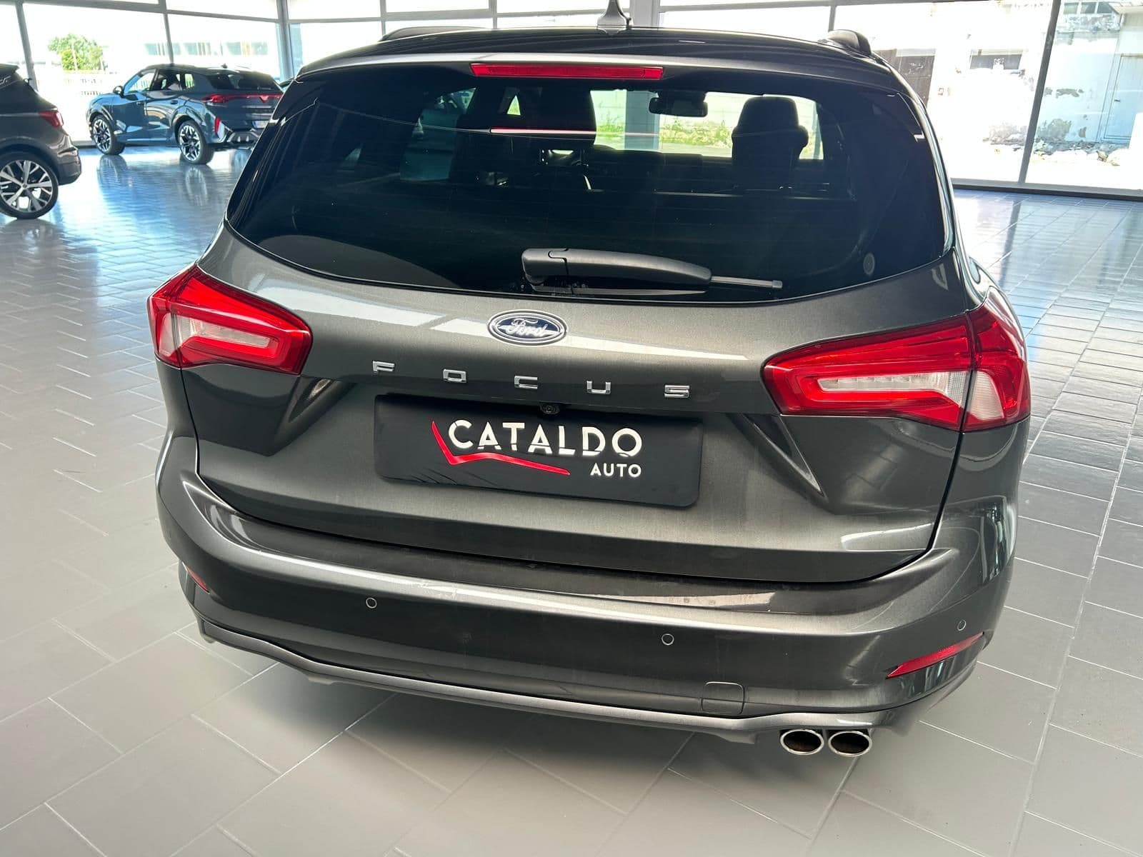Ford Focus V 2018 SW 1.5 ecoblue ST-Line  - Miniatura 3