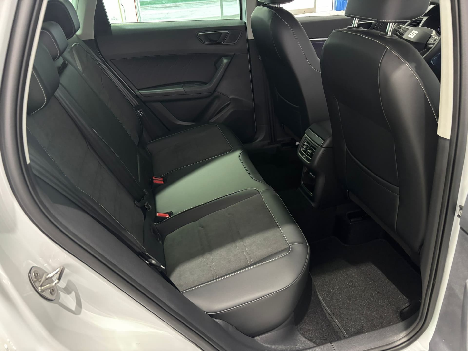 SEAT Ateca 2020 1.5 ecotsi Black Edition 150cv dsg - Miniatura 20