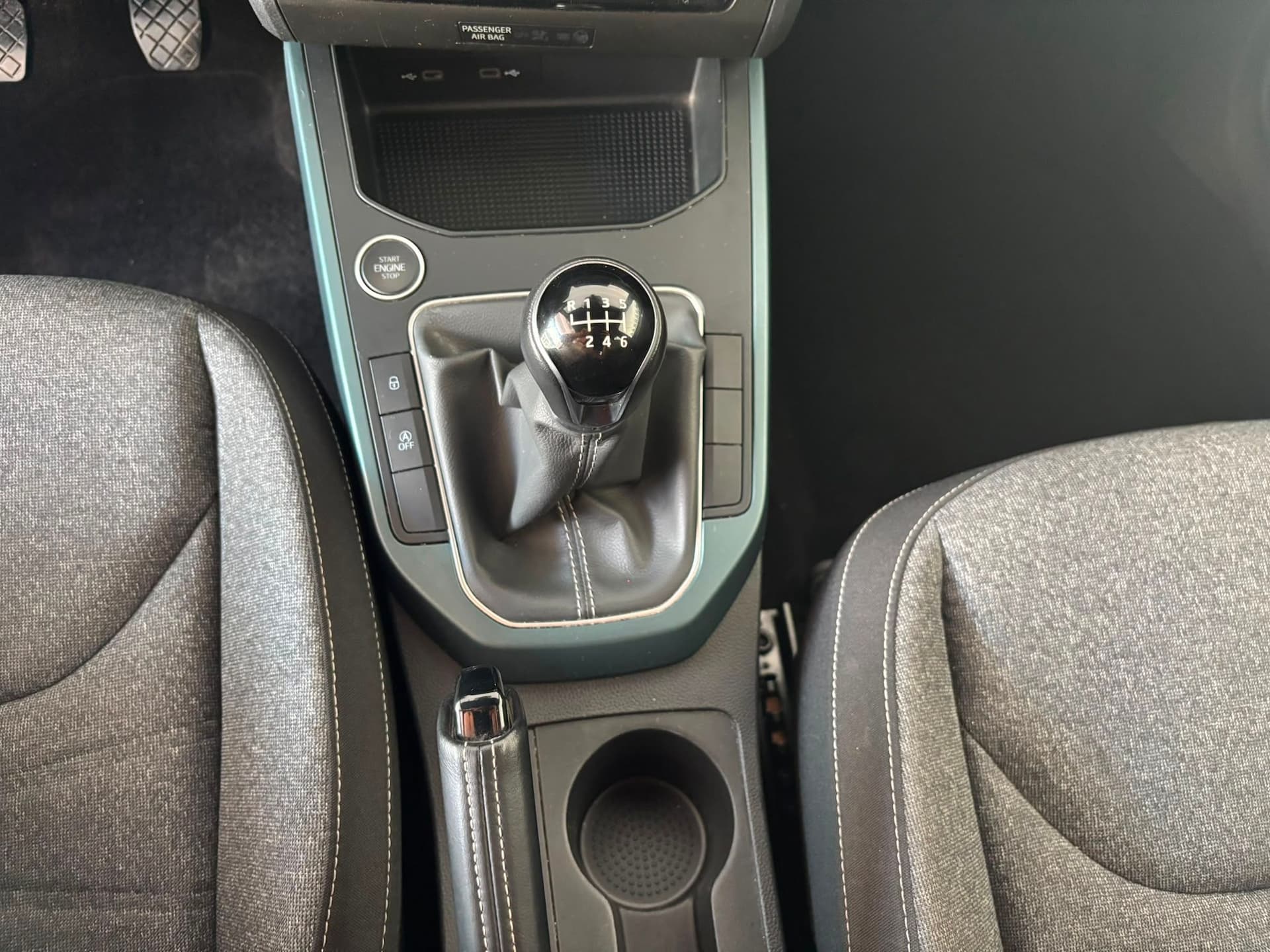 SEAT Arona 2022 1.0 ecotsi Xperience 110cv - Miniatura 15