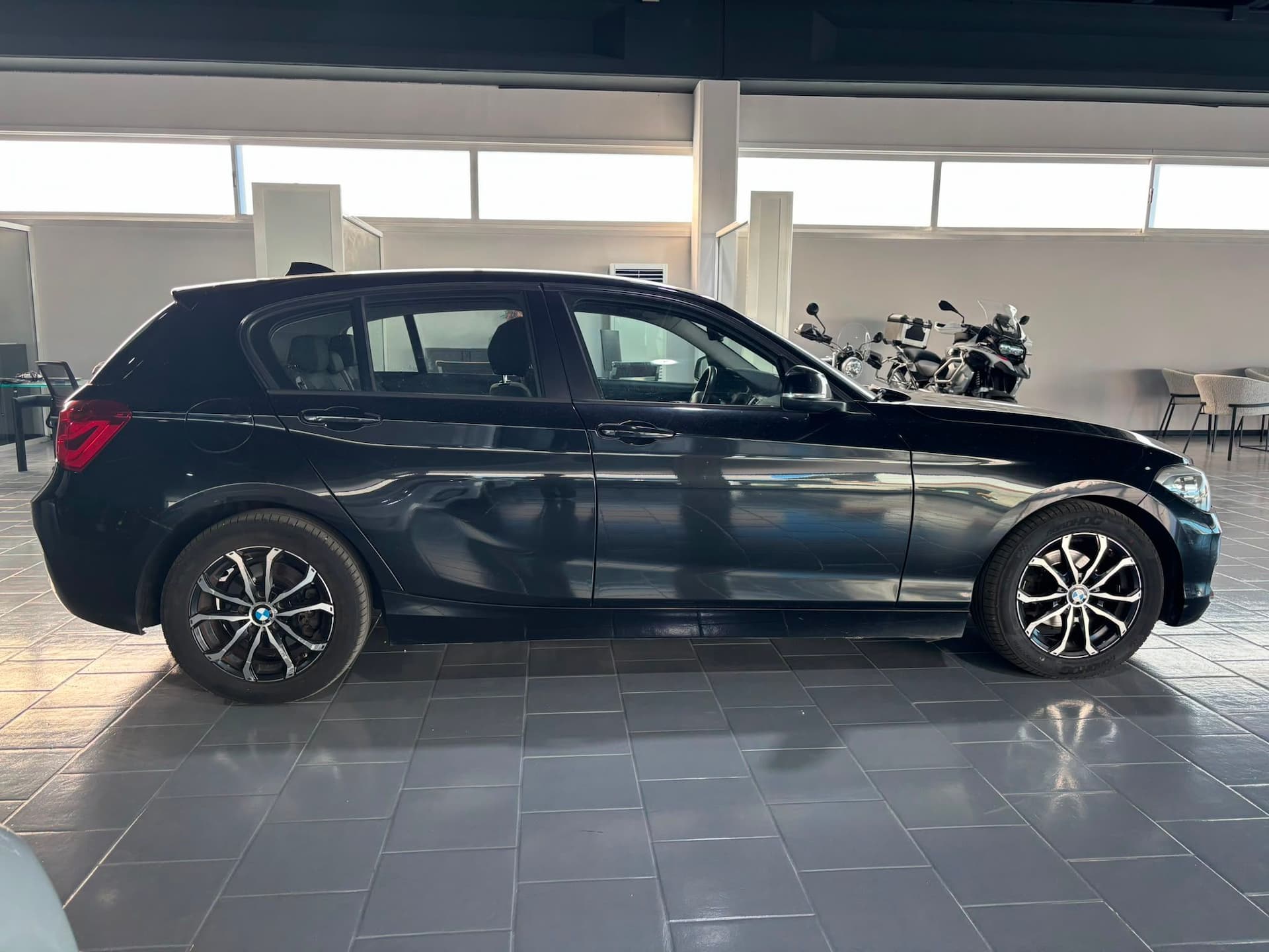 BMW 116 Serie 1 F/20-21 2015 116d eff.dynamics Urban 5p - Miniatura 6