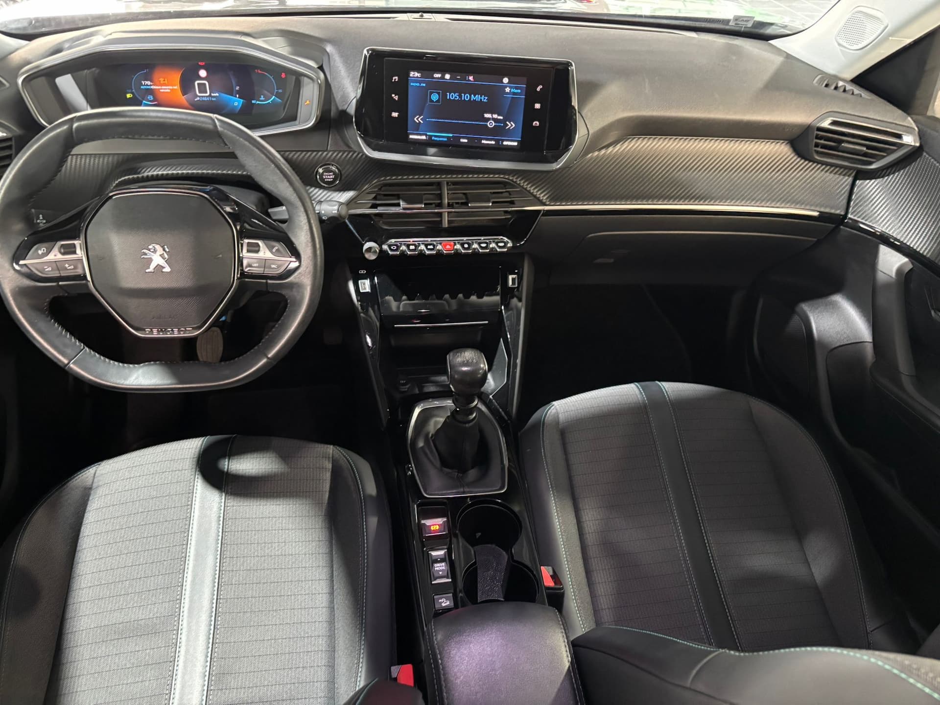 Peugeot 2008 II 2020 1.2 puretech Allure Pack  - Miniatura 11