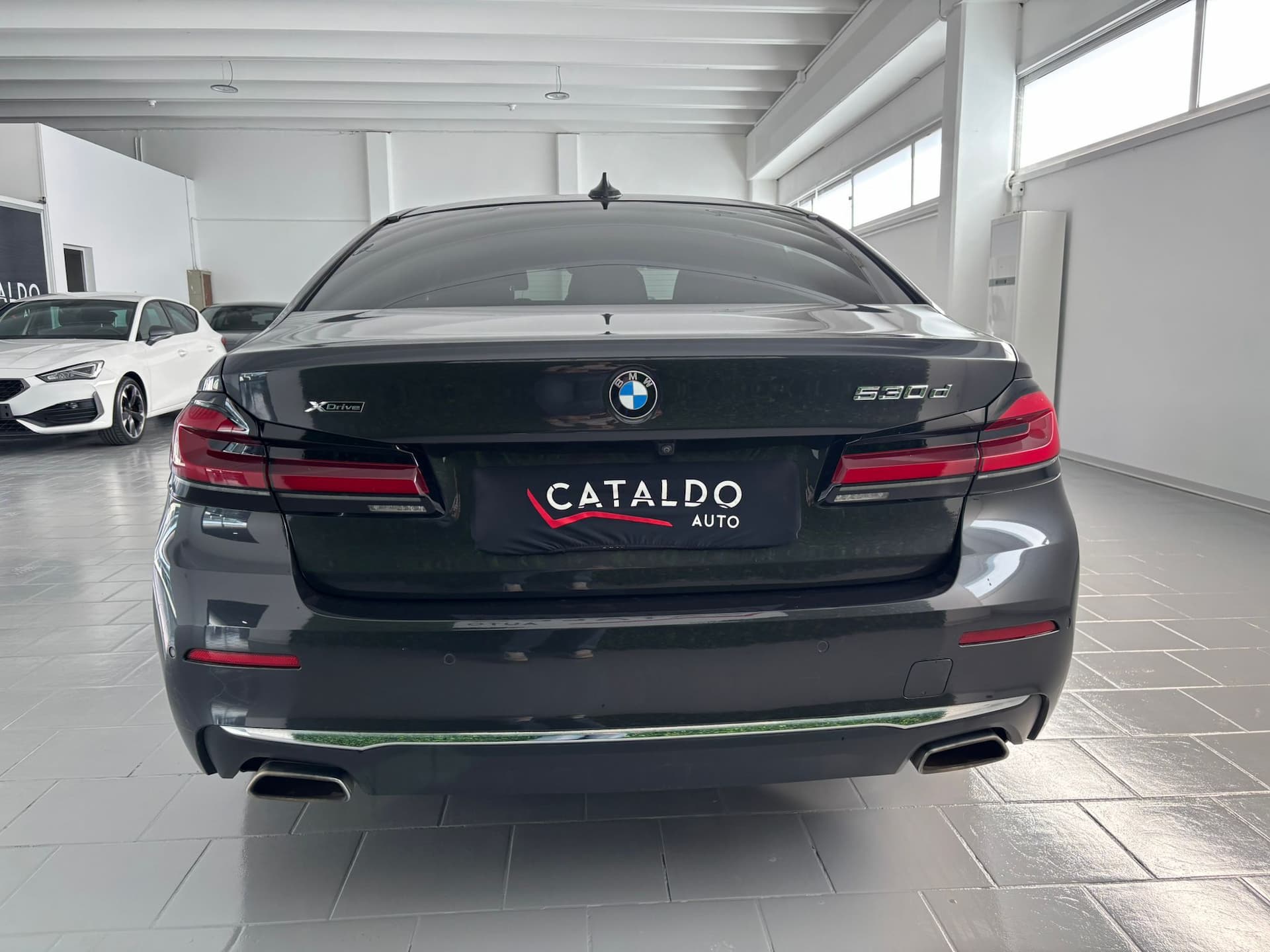 BMW 530 Serie 5 G30 2020 Berlina LCI 530d mhev 48V xdrive Luxury auto - Miniatura 4