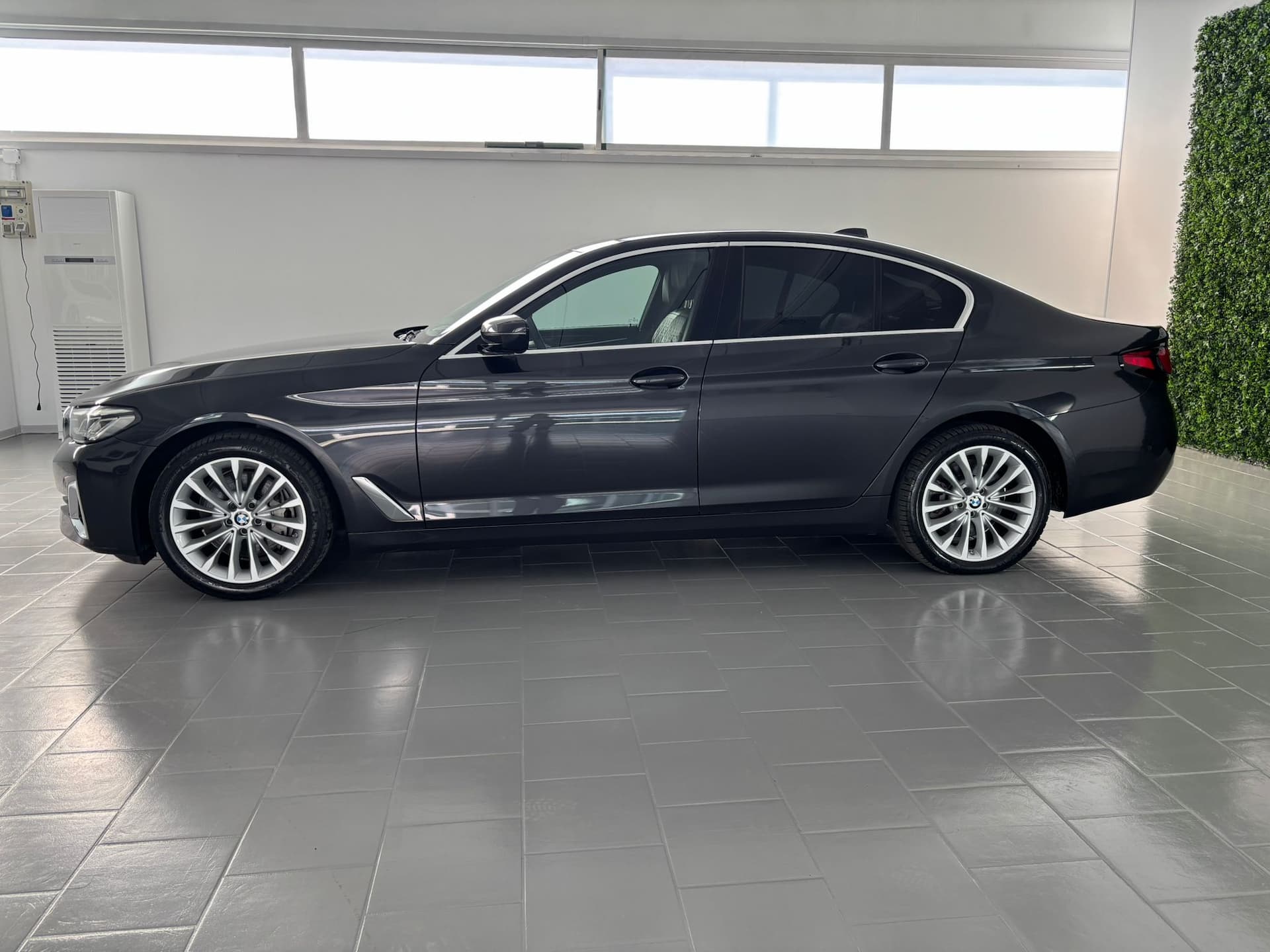 BMW 530 Serie 5 G30 2020 Berlina LCI 530d mhev 48V xdrive Luxury auto - Miniatura 2