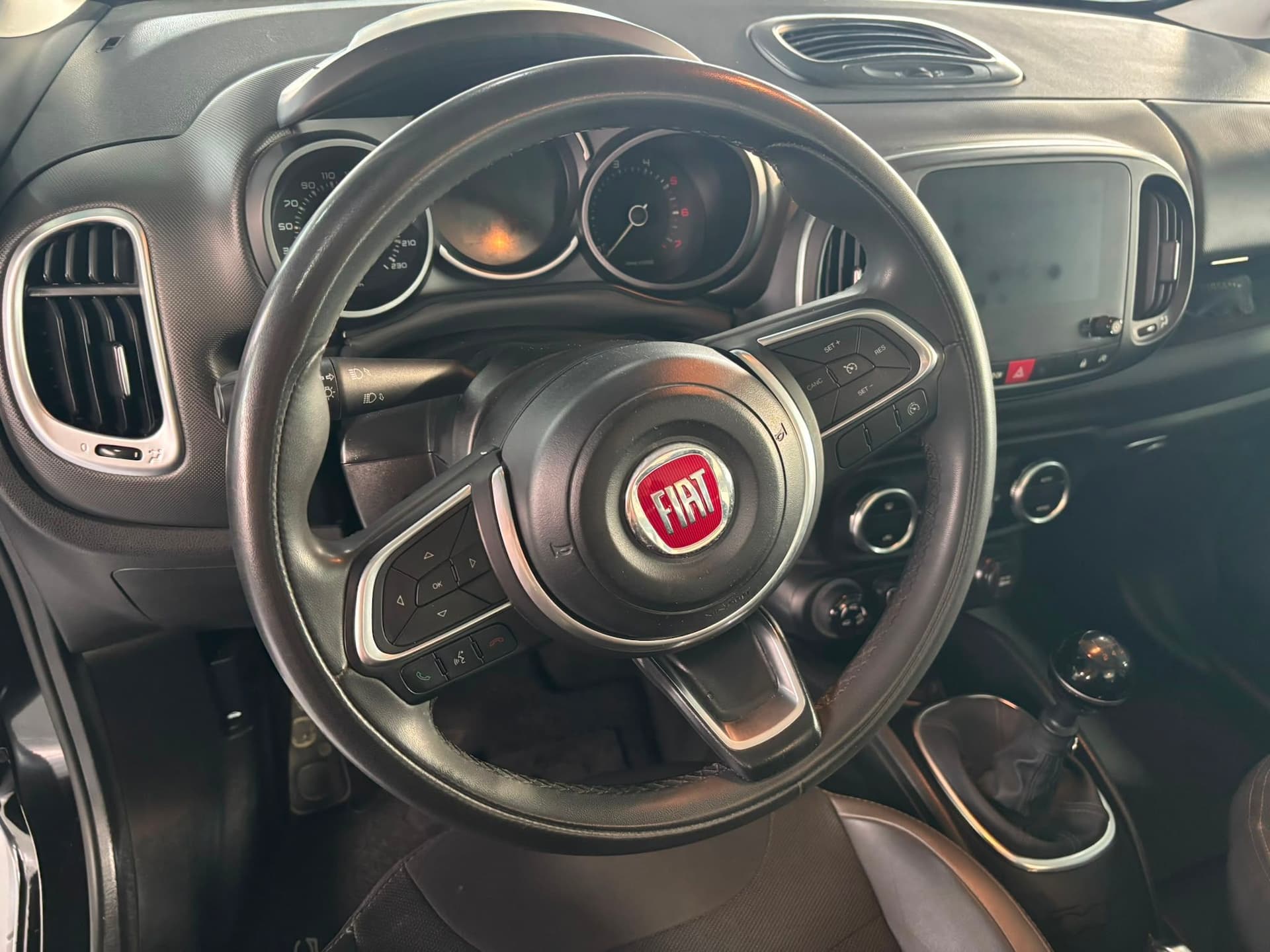Fiat 500L 2017 Cross 1.3 mjt 95cv - Miniatura 12