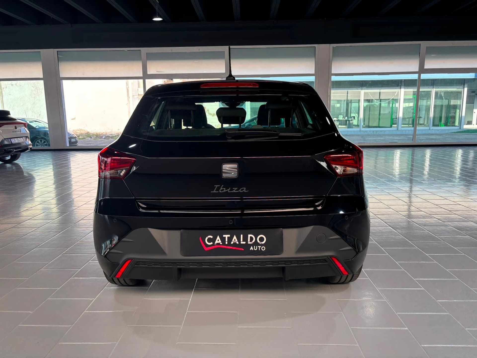 SEAT Ibiza 2026 1.0 ecotsi Business 95cv - Miniatura 4