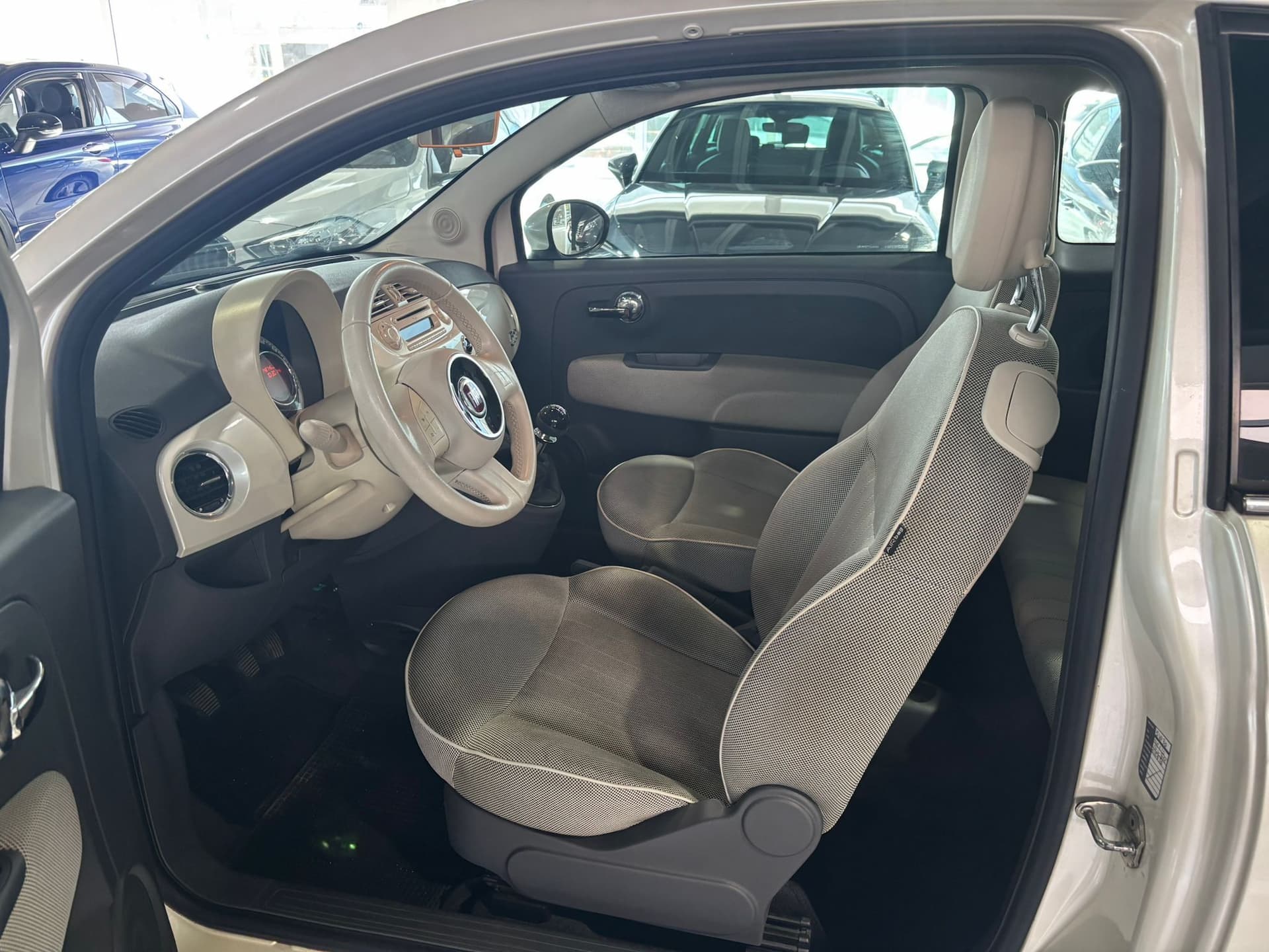 Fiat 500 1.2 Lounge - Miniatura 10