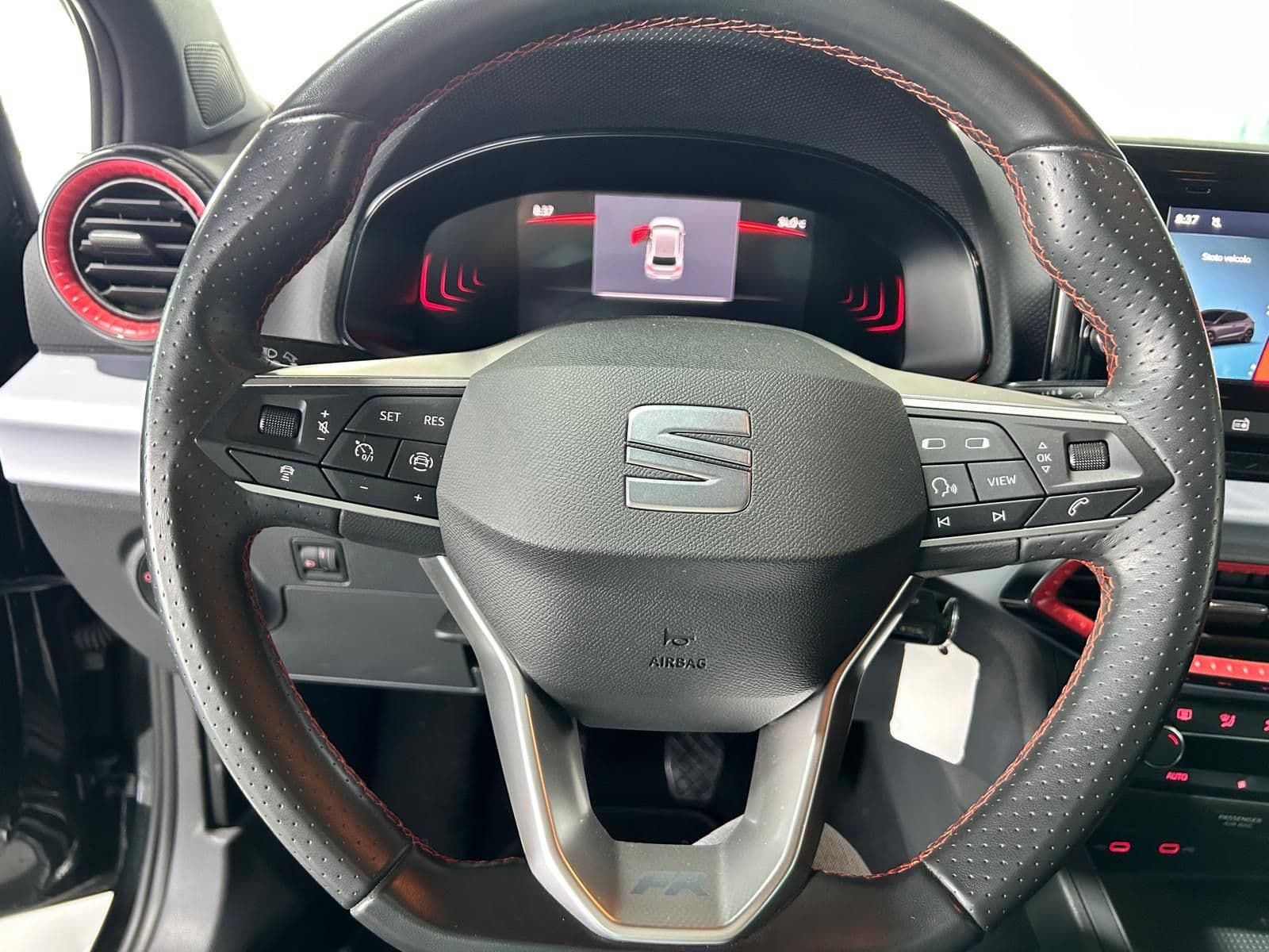 SEAT Ibiza V 2017 1.0 ecotsi FR 95cv - Miniatura 10