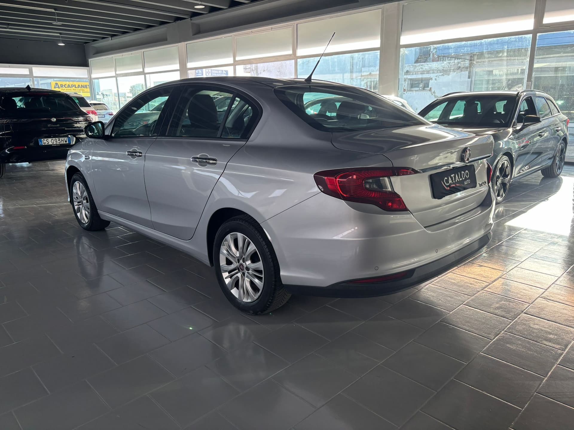 Fiat Tipo 4 porte II 2016 1.4 Opening Edition 95cv - Miniatura 3