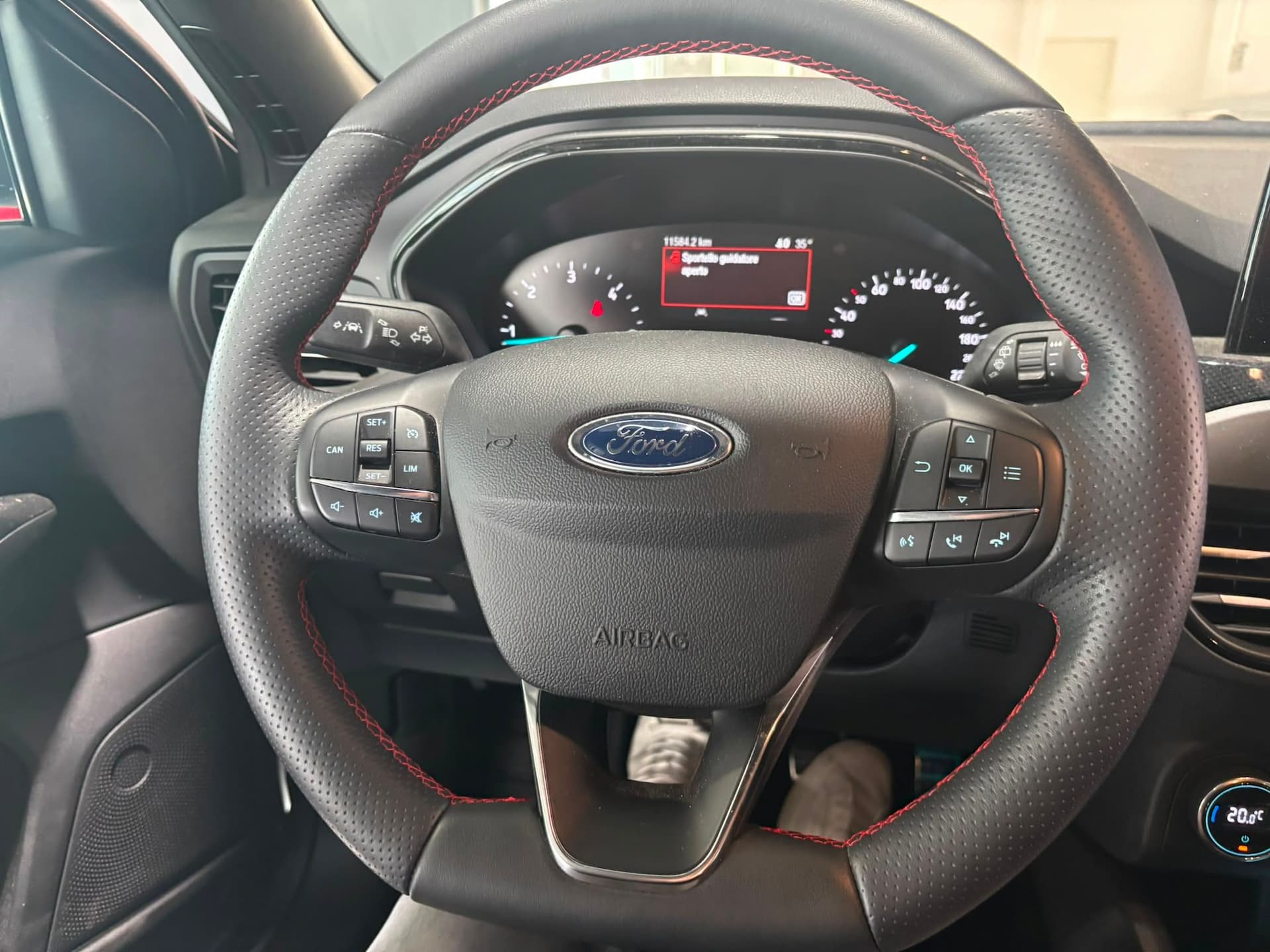 Ford Focus V 2018 SW 1.5 ecoblue ST-Line  - Miniatura 10