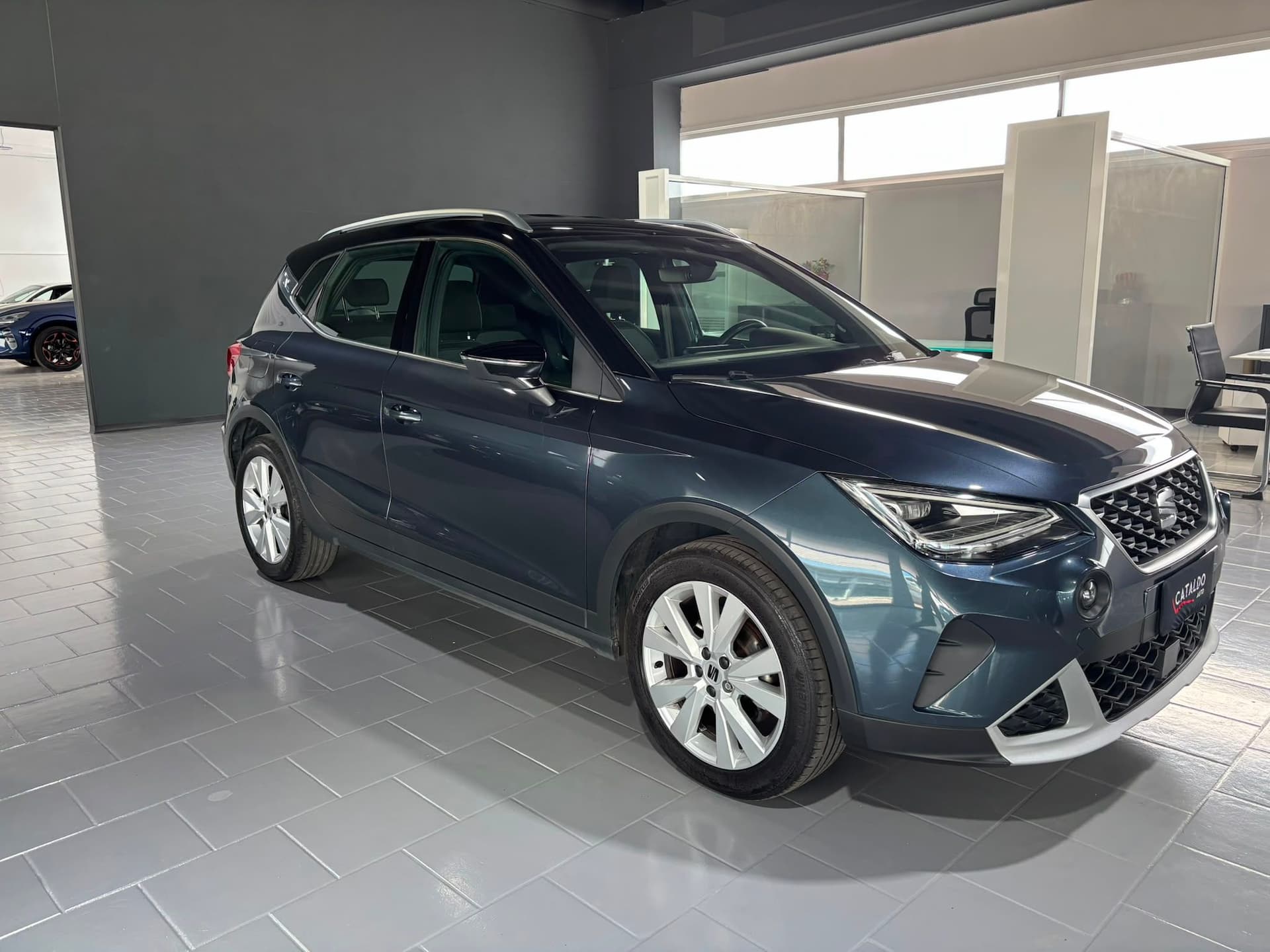 SEAT Arona 2022 1.0 ecotsi Xperience 95cv - Miniatura 7