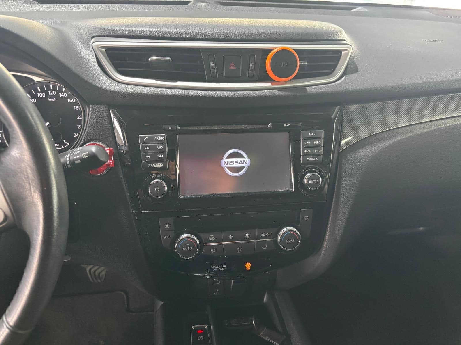 Nissan X-Trail III 2014 1.6 dci N-Vision 2wd - Miniatura 15