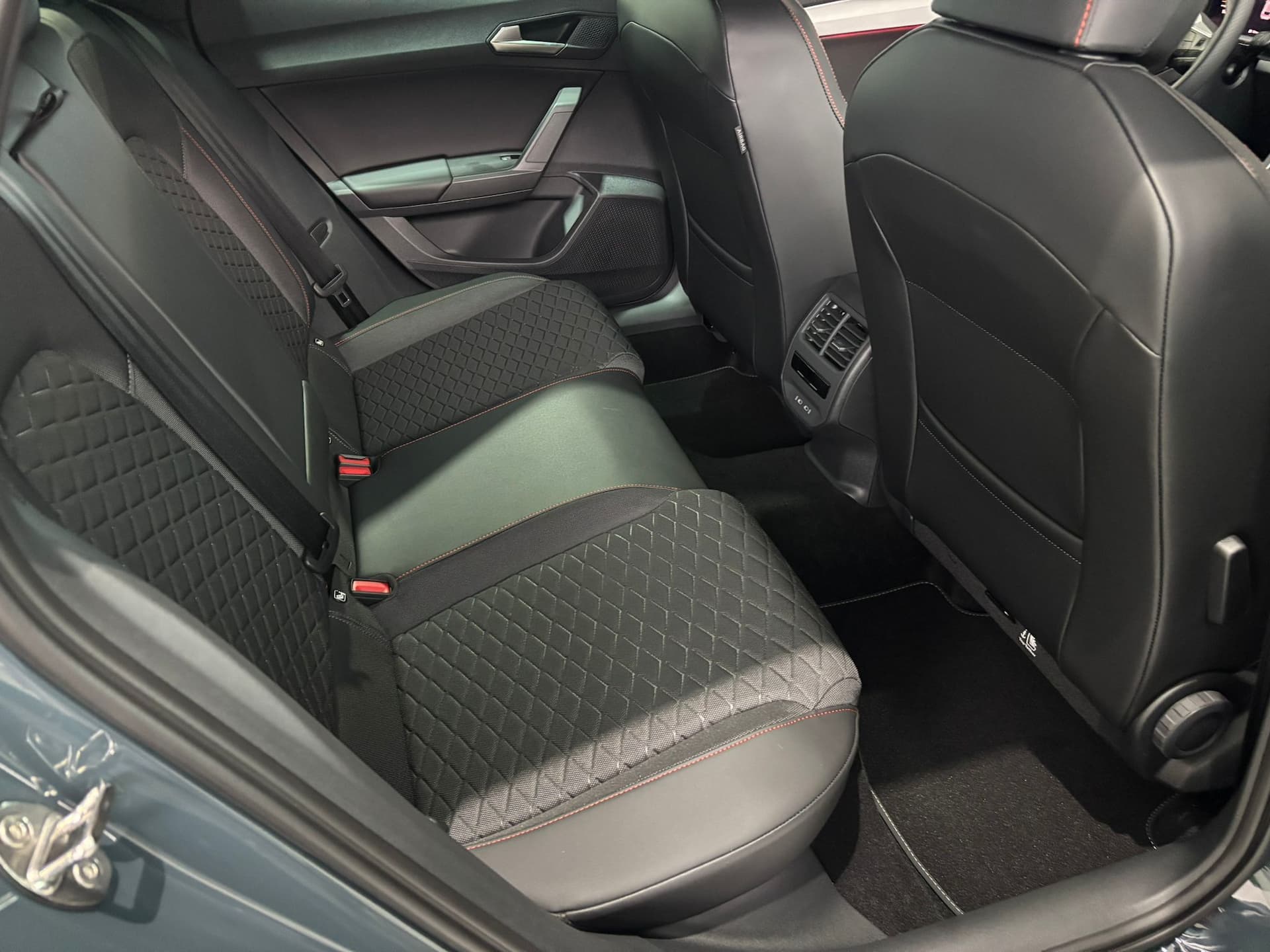 SEAT Leon IV 2020 1.5 hybrid FR 116cv dsg - Miniatura 19