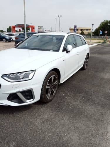 Audi A4  Avant 40 2.0 g-tron S Line edition 170cv s-tronic - 2021