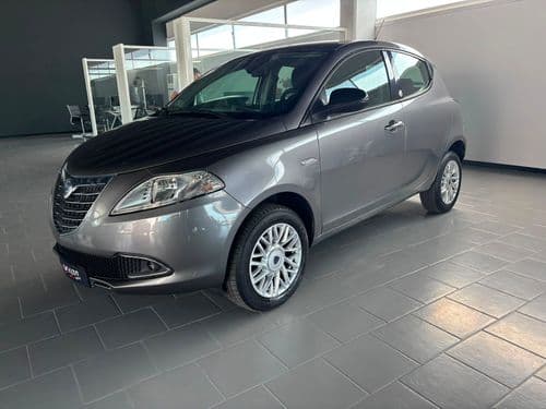 Lancia Ypsilon III 2011 0.9 t.air Gold ecochic metano 80cv  - 2014