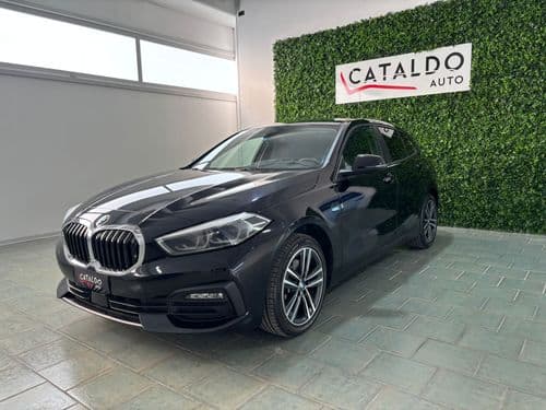 BMW 116 Serie 1 F40 116d Business Advantage auto - 2020