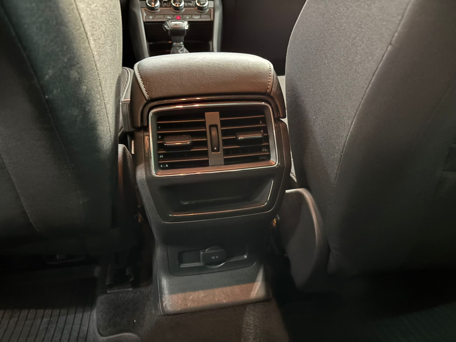 Skoda Karoq 2.0 tdi evo Executive 115cv dsg - Image 20