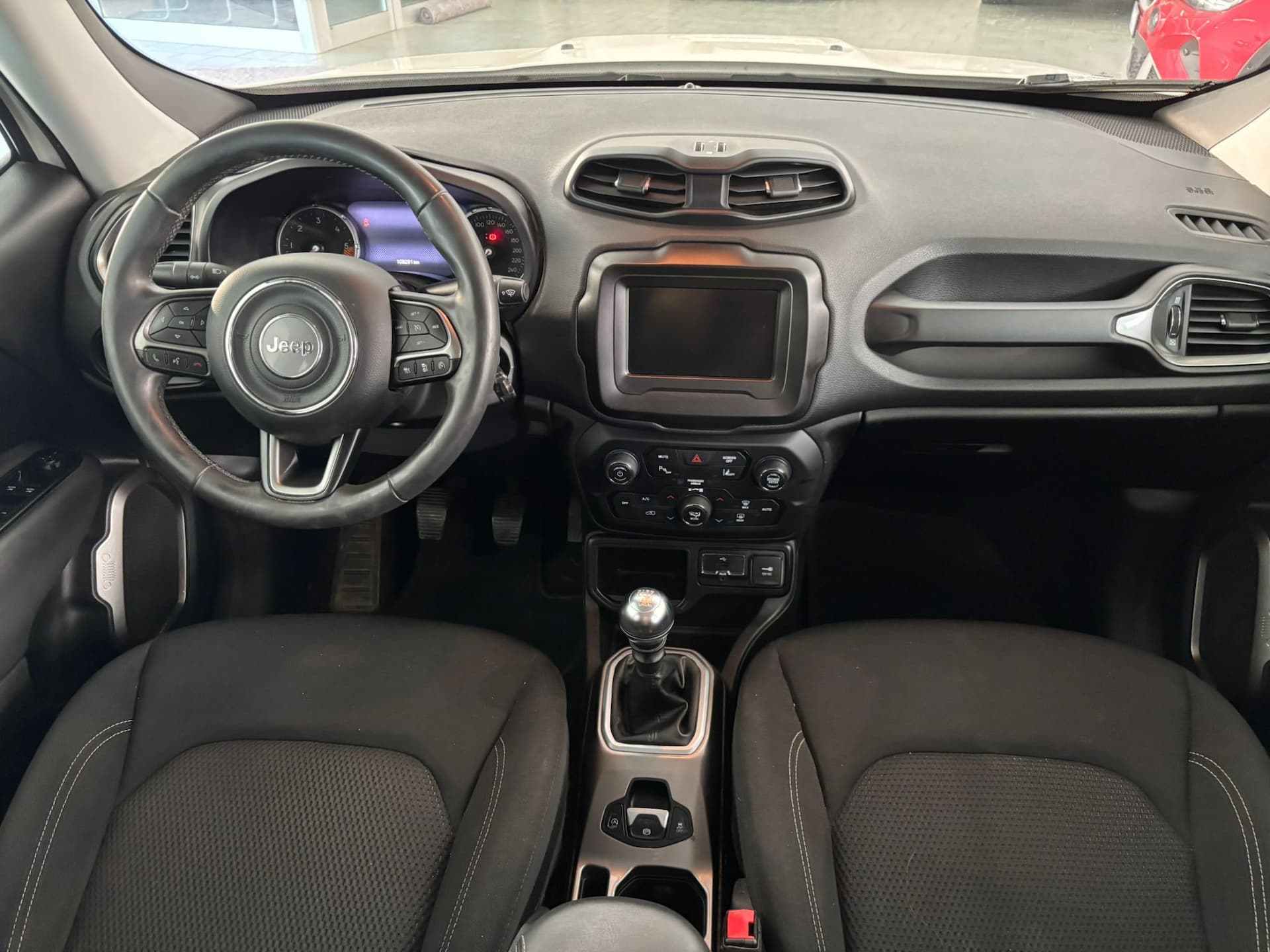 Jeep Renegade 2019 1.6 mjt Limited 2wd 130cv - Image 12