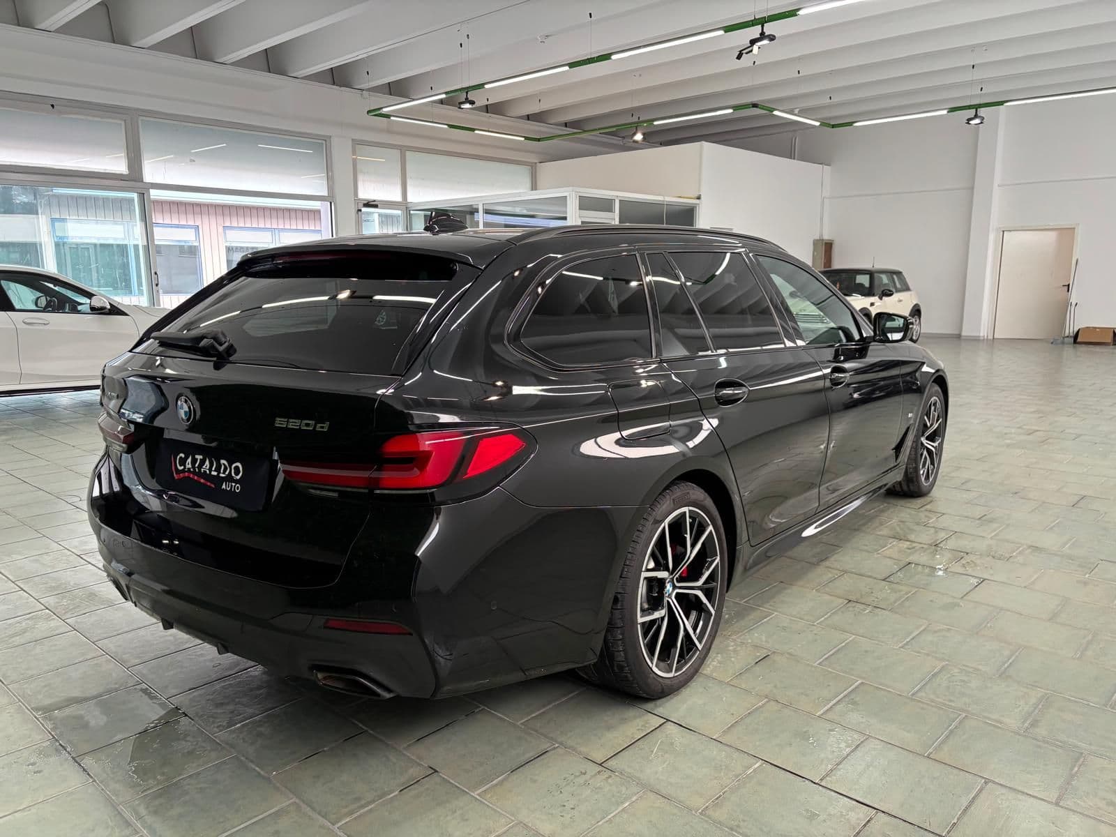 BMW 520 Serie 5 G31 20 LCI 520d Tour mhev 48V xdr Msport - Image 5