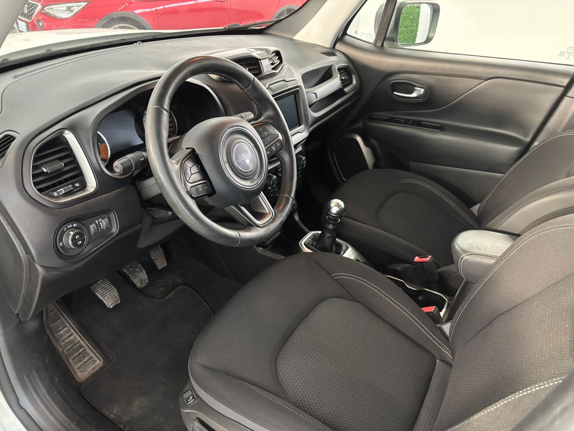 Jeep Renegade 2019 1.6 mjt Limited 2wd 130cv - Image 11