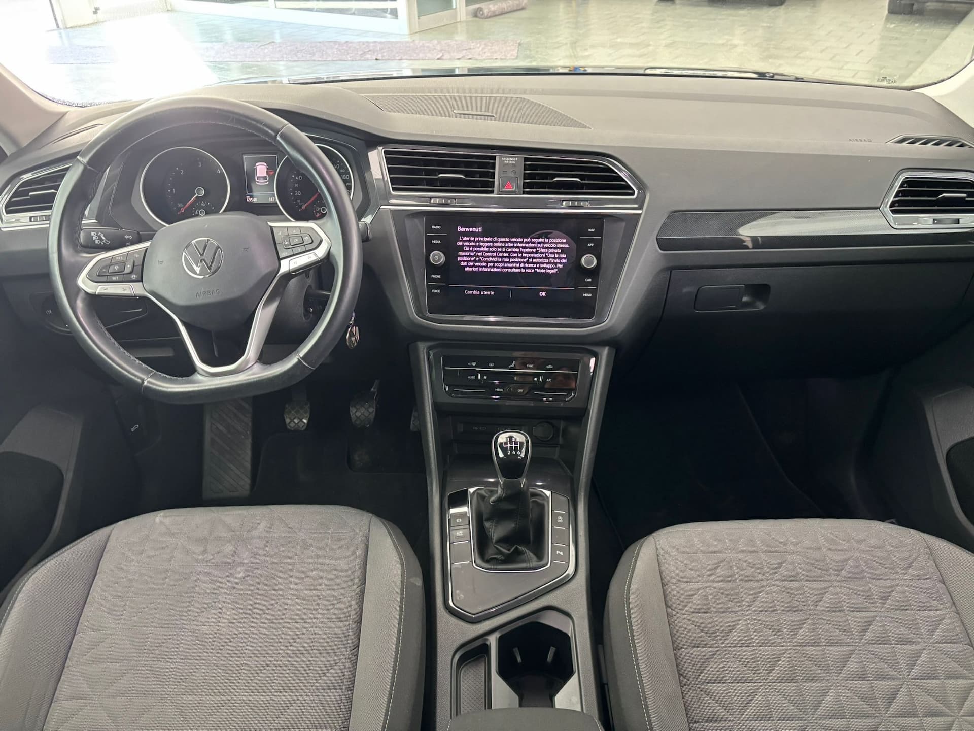 Volkswagen Tiguan II 2021 2.0 tdi Life 122cv - Image 11