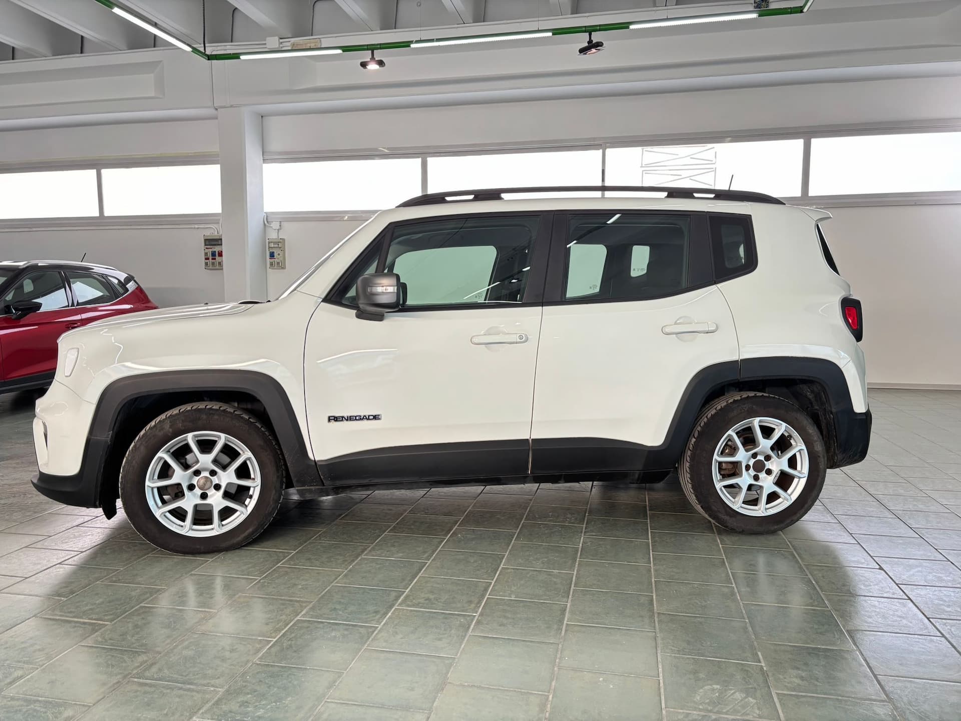 Jeep Renegade 2019 1.6 mjt Limited 2wd 130cv - Image 2