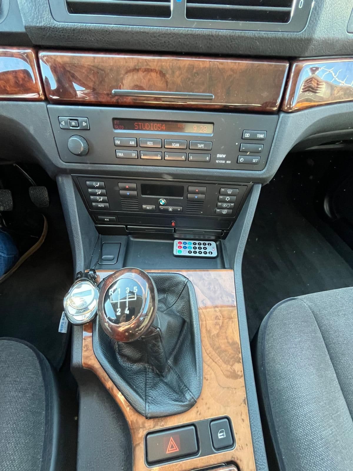 BMW 520 Serie 5 E39 Berlina 520i - Image 12