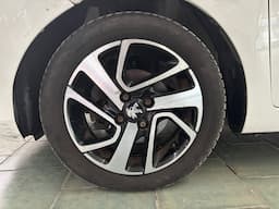 Peugeot 108 5p 1.2 vti 12v Allure - Thumbnail 23