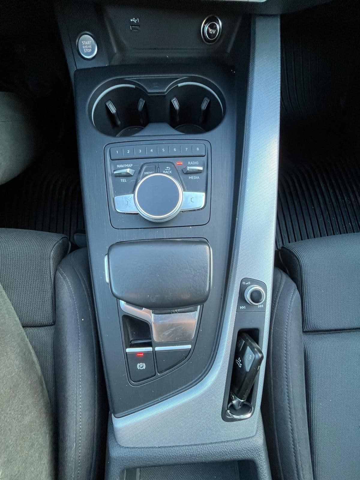 Audi A4 Avant 40 2.0 g-tron Business Sport 170cv s-tronic - Image 11