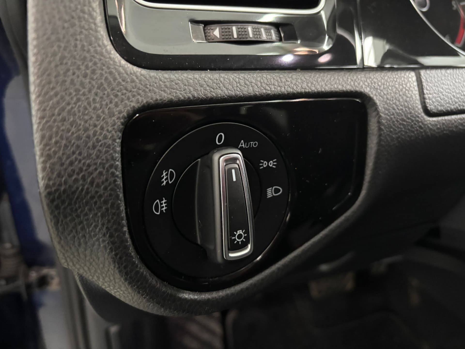 Volkswagen Golf 2.0tdi 150 cv highline dsg - Image 10