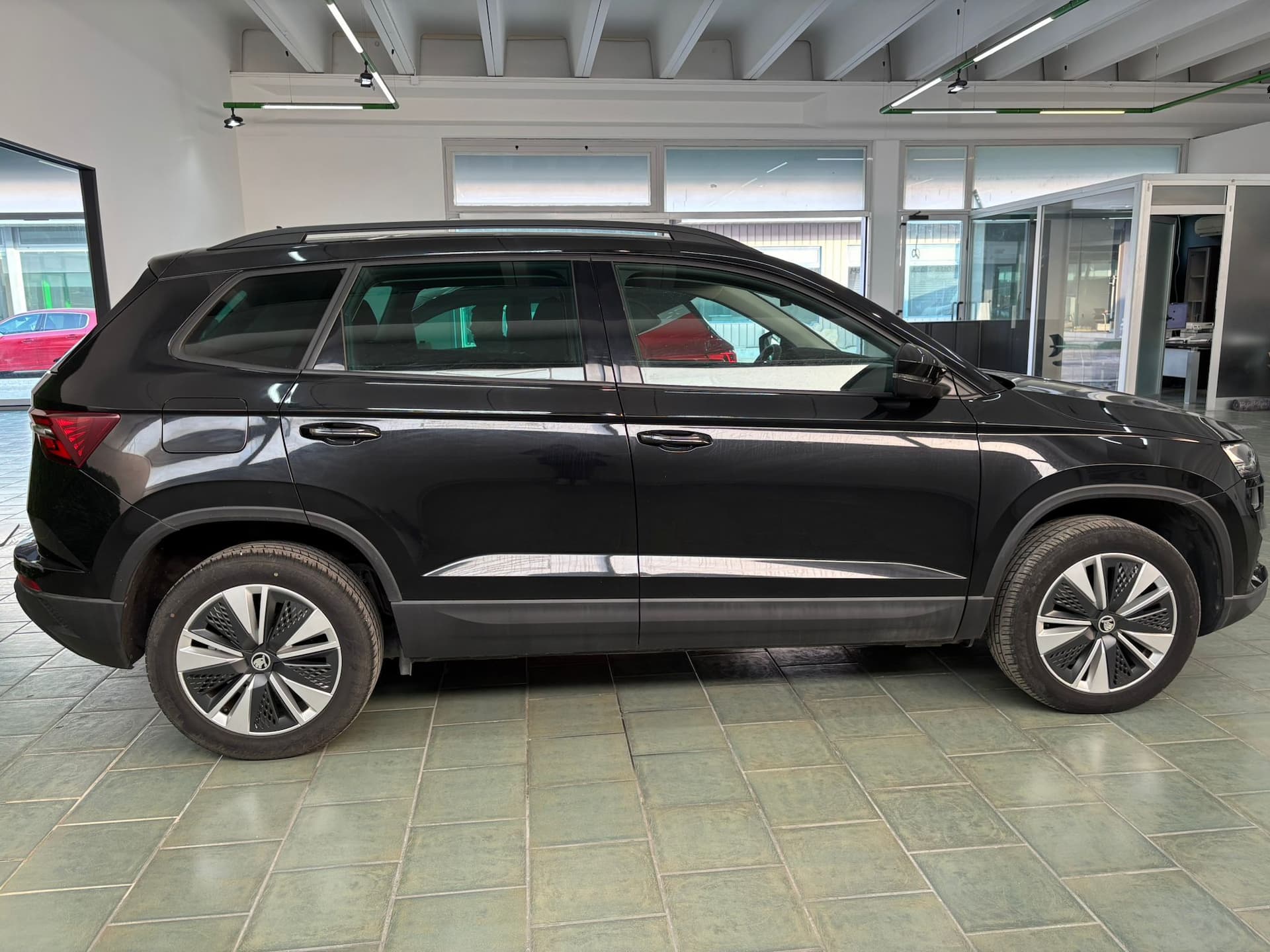 Skoda Karoq 2.0 tdi evo Executive 115cv dsg - Image 6