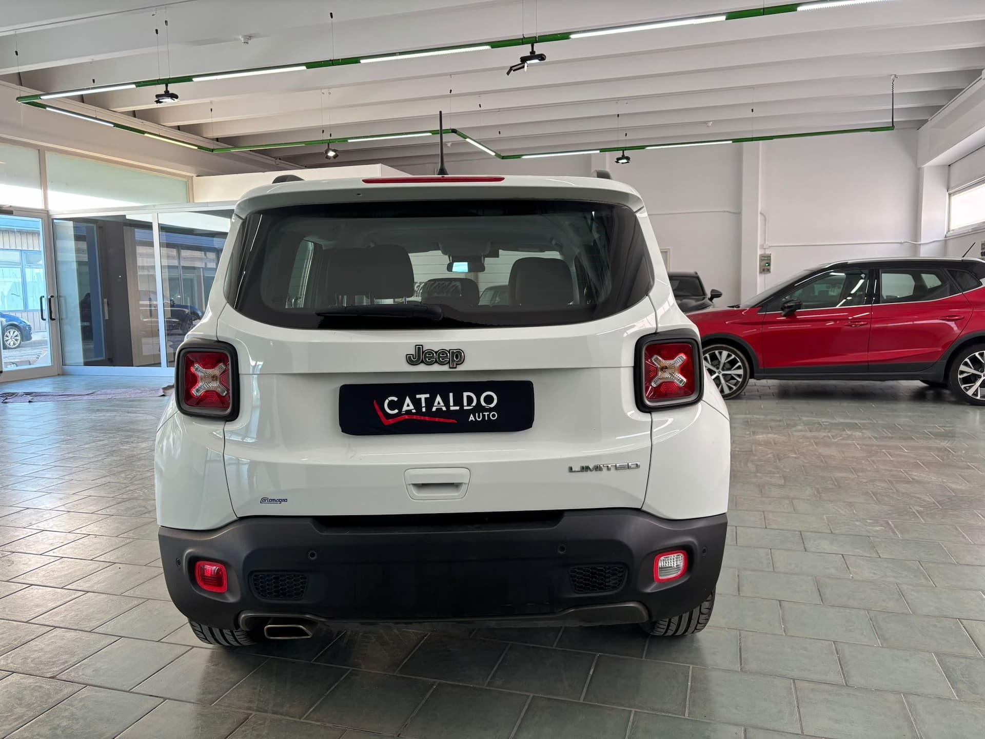 Jeep Renegade 2019 1.6 mjt Limited 2wd 130cv - Image 4