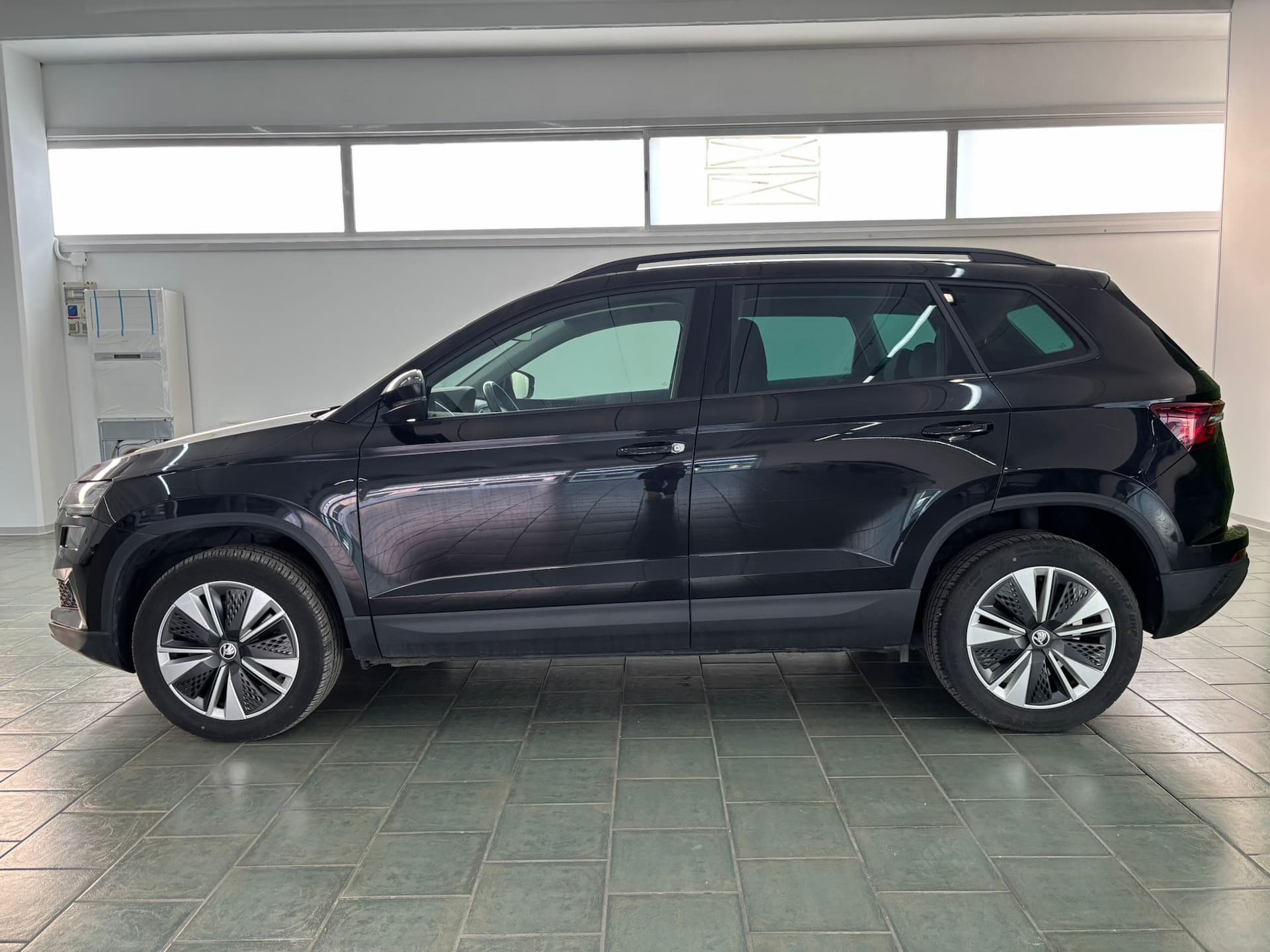 Skoda Karoq 2.0 tdi evo Executive 115cv dsg - Image 2