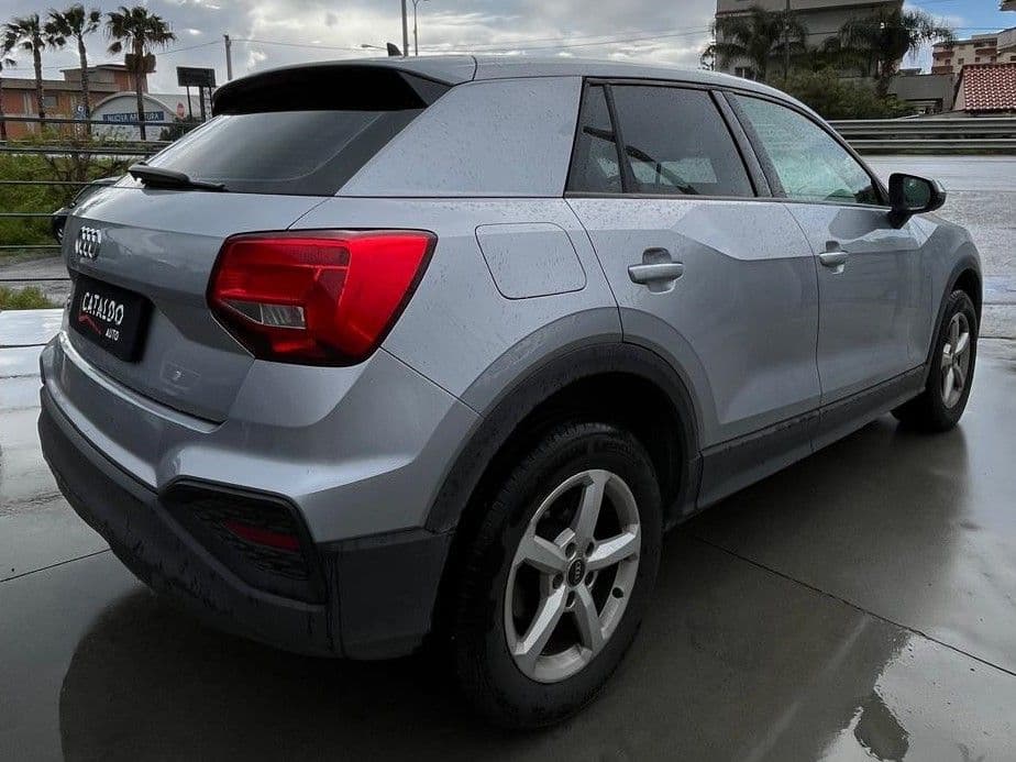 Audi Q2 I 2021 30 2.0 tdi Business - Image 4